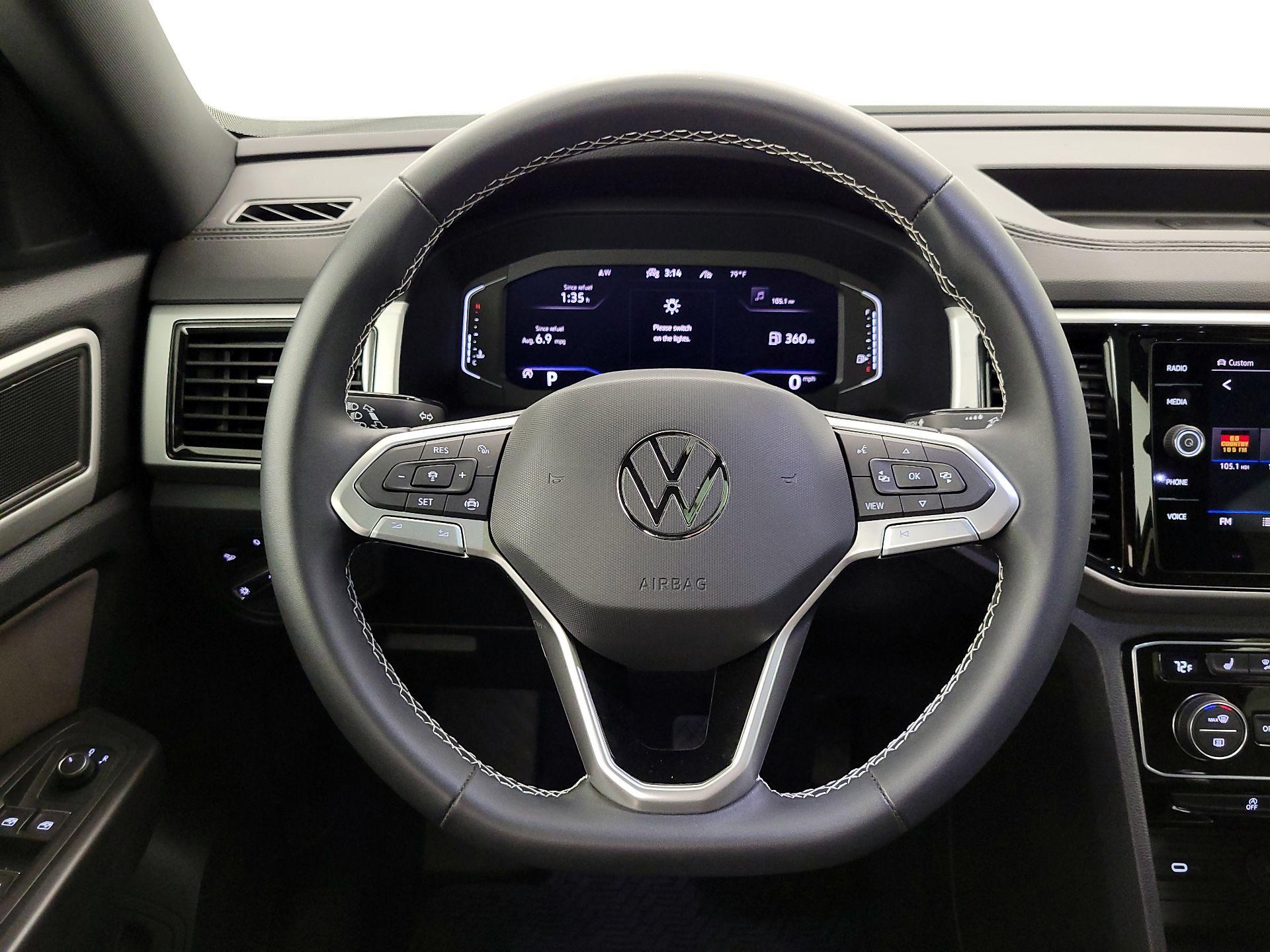 Thumbnail: 2023 Volkswagen Atlas - 10