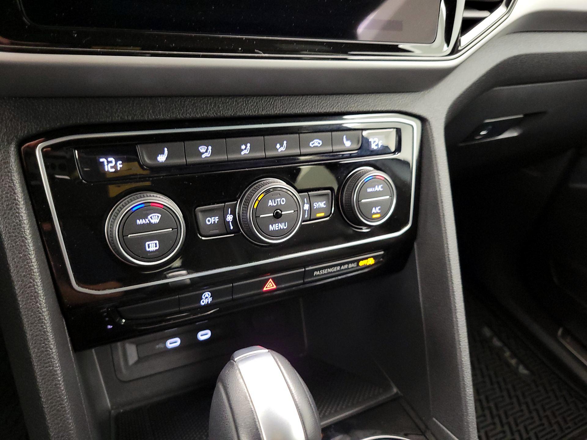 Thumbnail: 2023 Volkswagen Atlas - 16