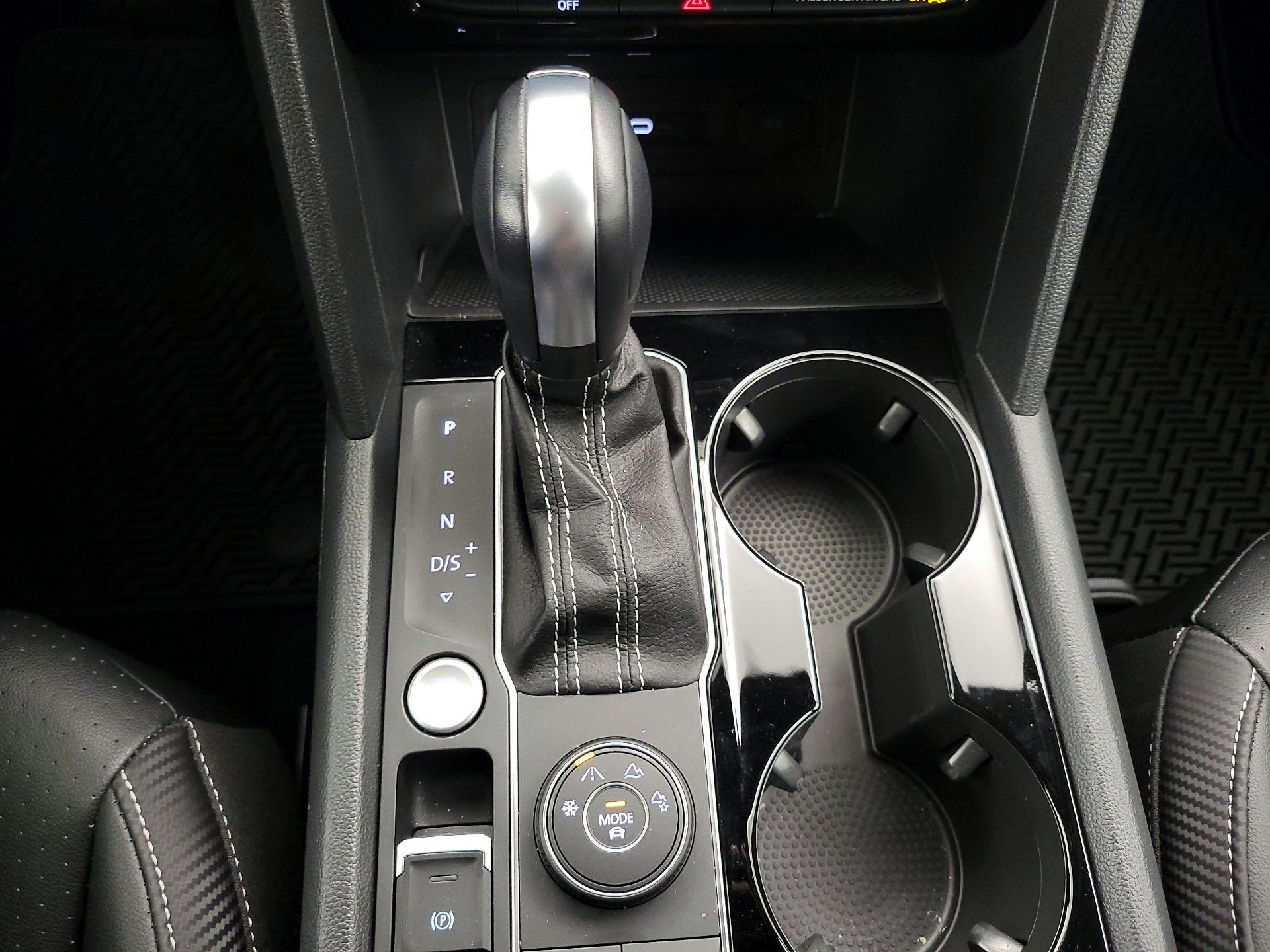 Thumbnail: 2023 Volkswagen Atlas - 17