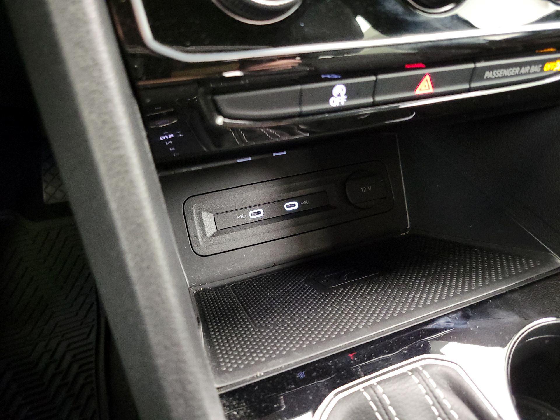 Thumbnail: 2023 Volkswagen Atlas - 18