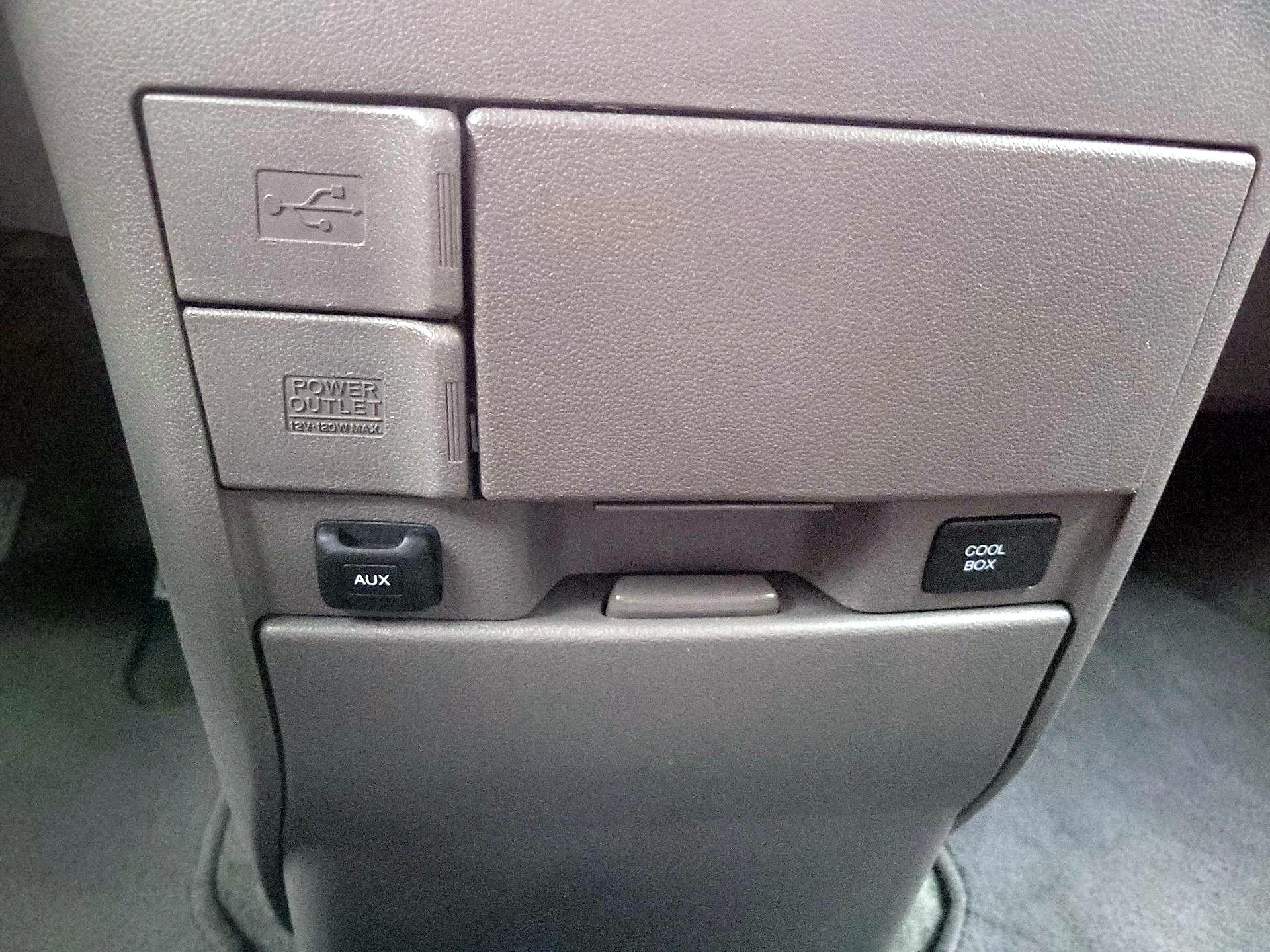 Thumbnail: 2017 Honda Odyssey - 19