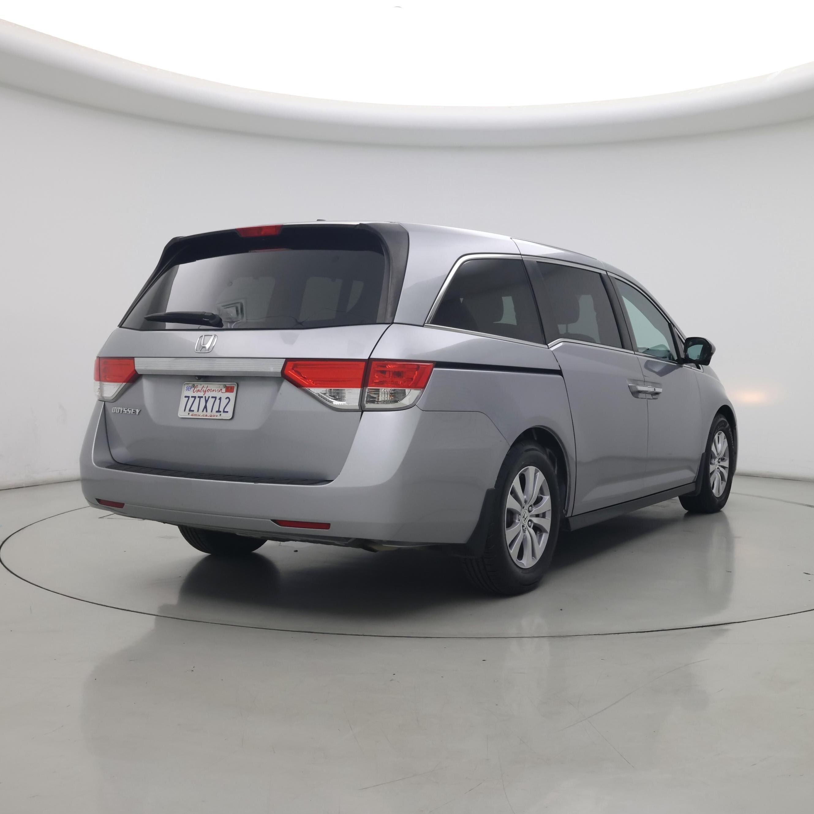 Thumbnail: 2017 Honda Odyssey - 8