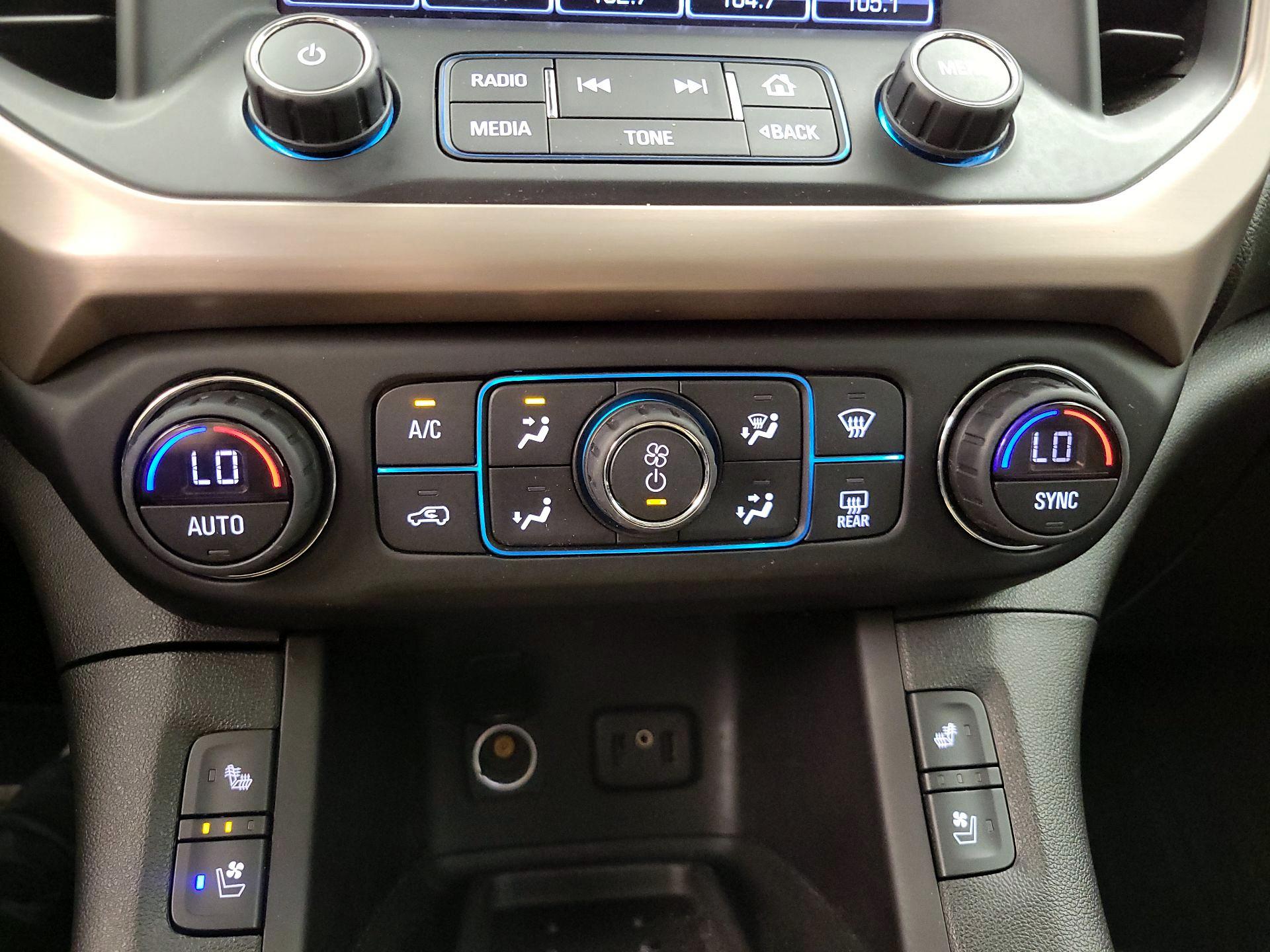 Thumbnail: 2018 GMC Acadia - 17