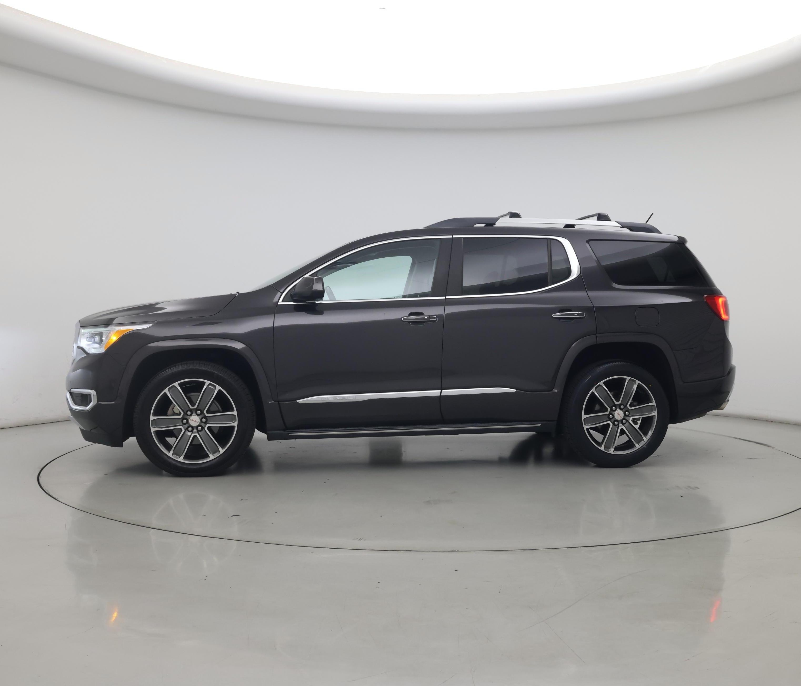 Thumbnail: 2018 GMC Acadia - 3