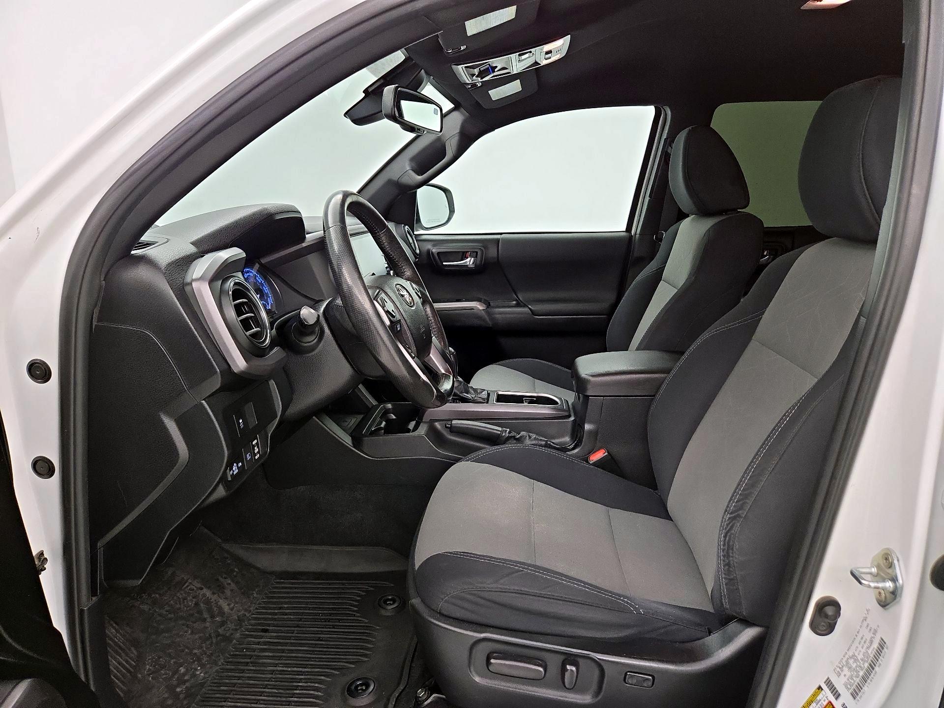 Thumbnail: 2021 Toyota Tacoma - 11