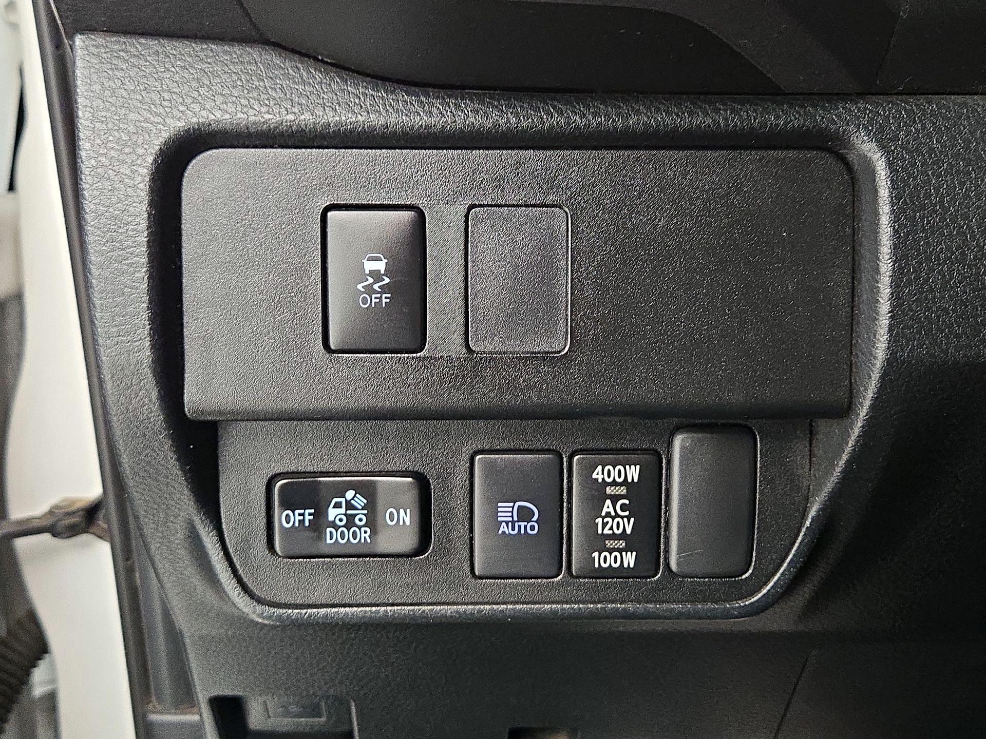 Thumbnail: 2021 Toyota Tacoma - 13