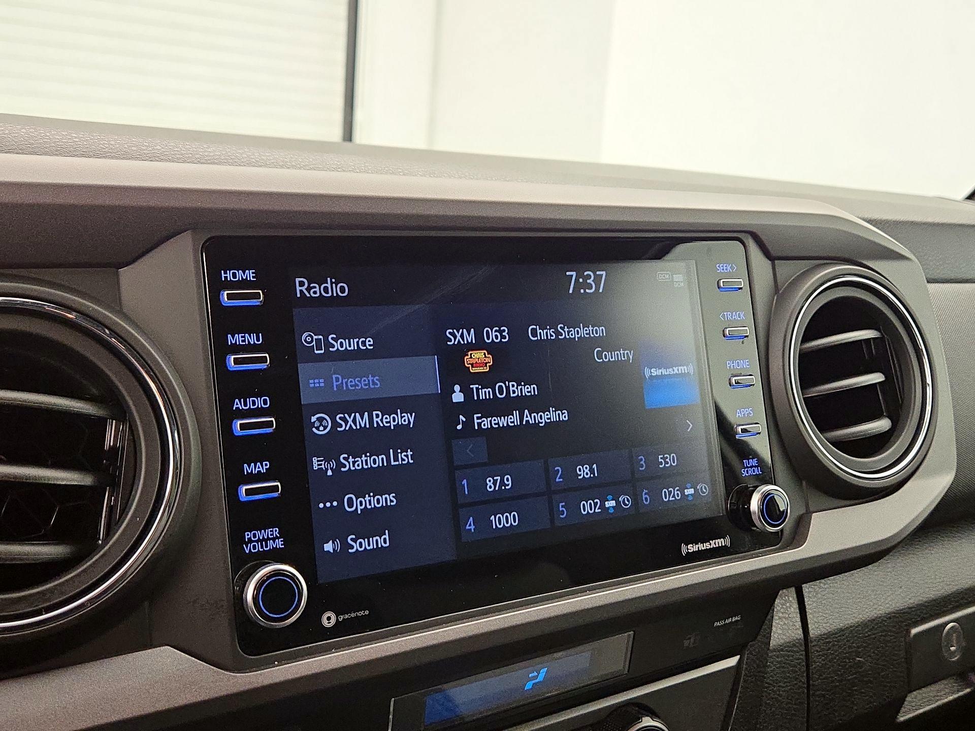 Thumbnail: 2021 Toyota Tacoma - 15