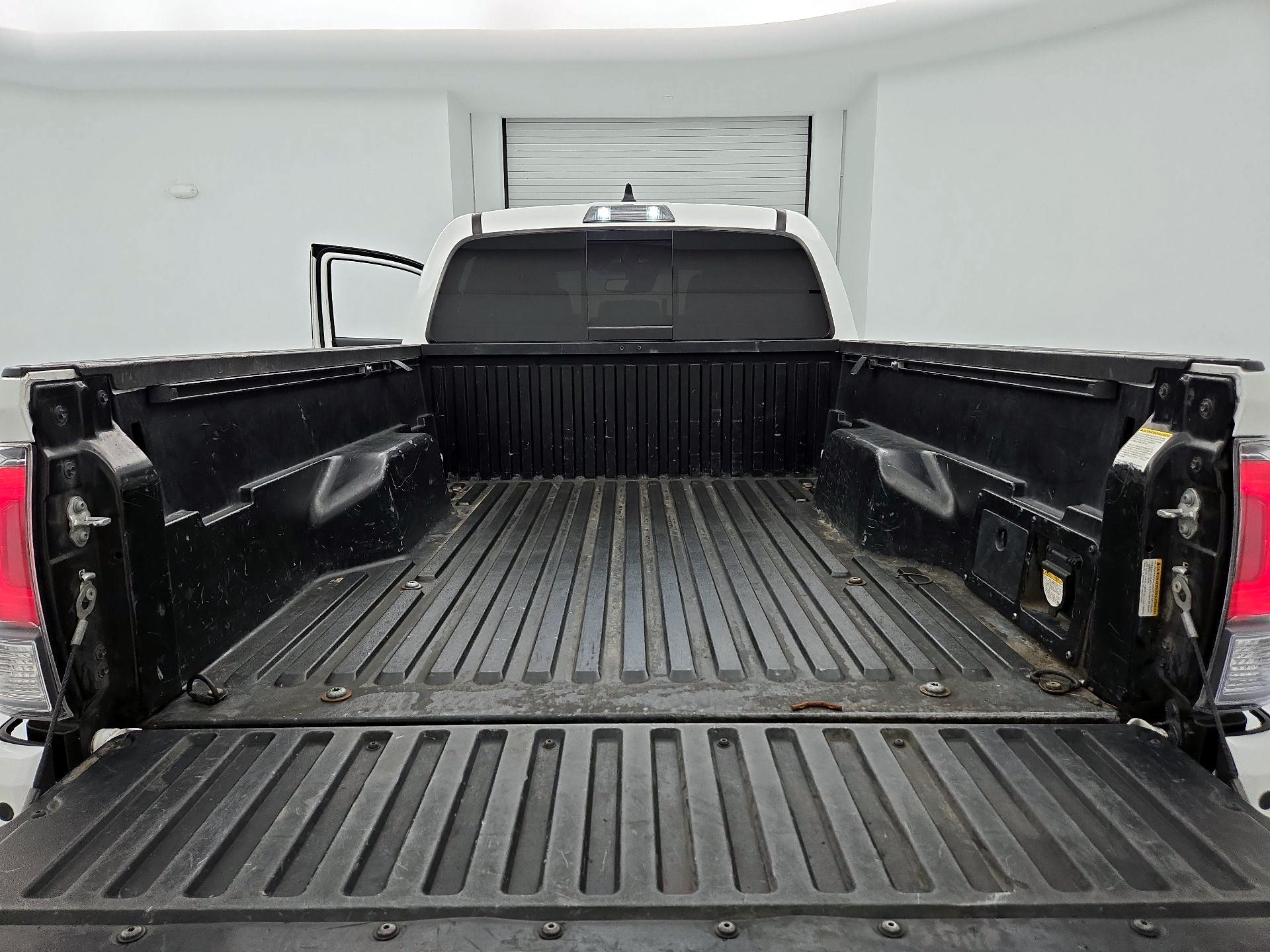 Thumbnail: 2021 Toyota Tacoma - 20