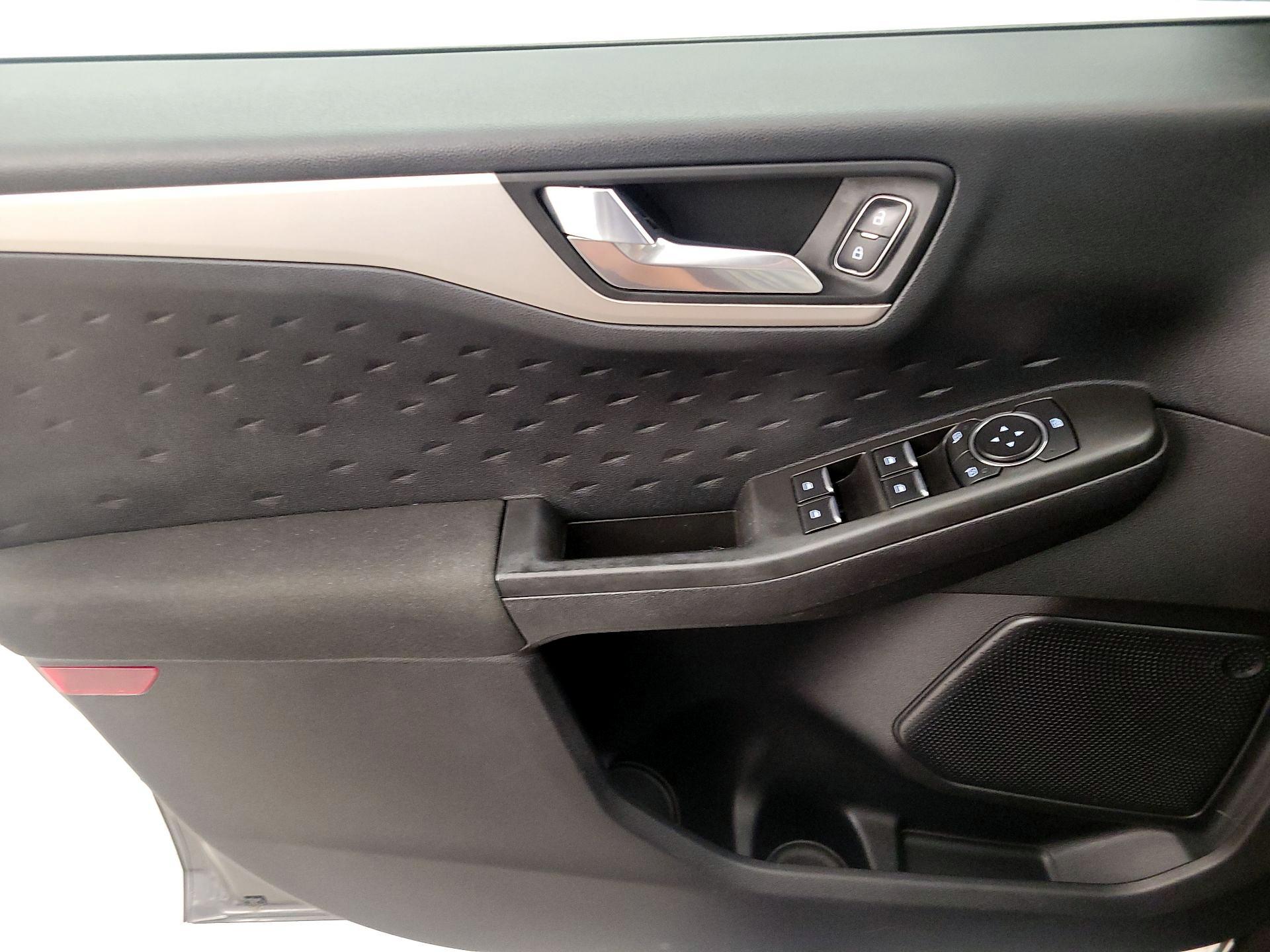 Thumbnail: 2020 Ford Escape - 12