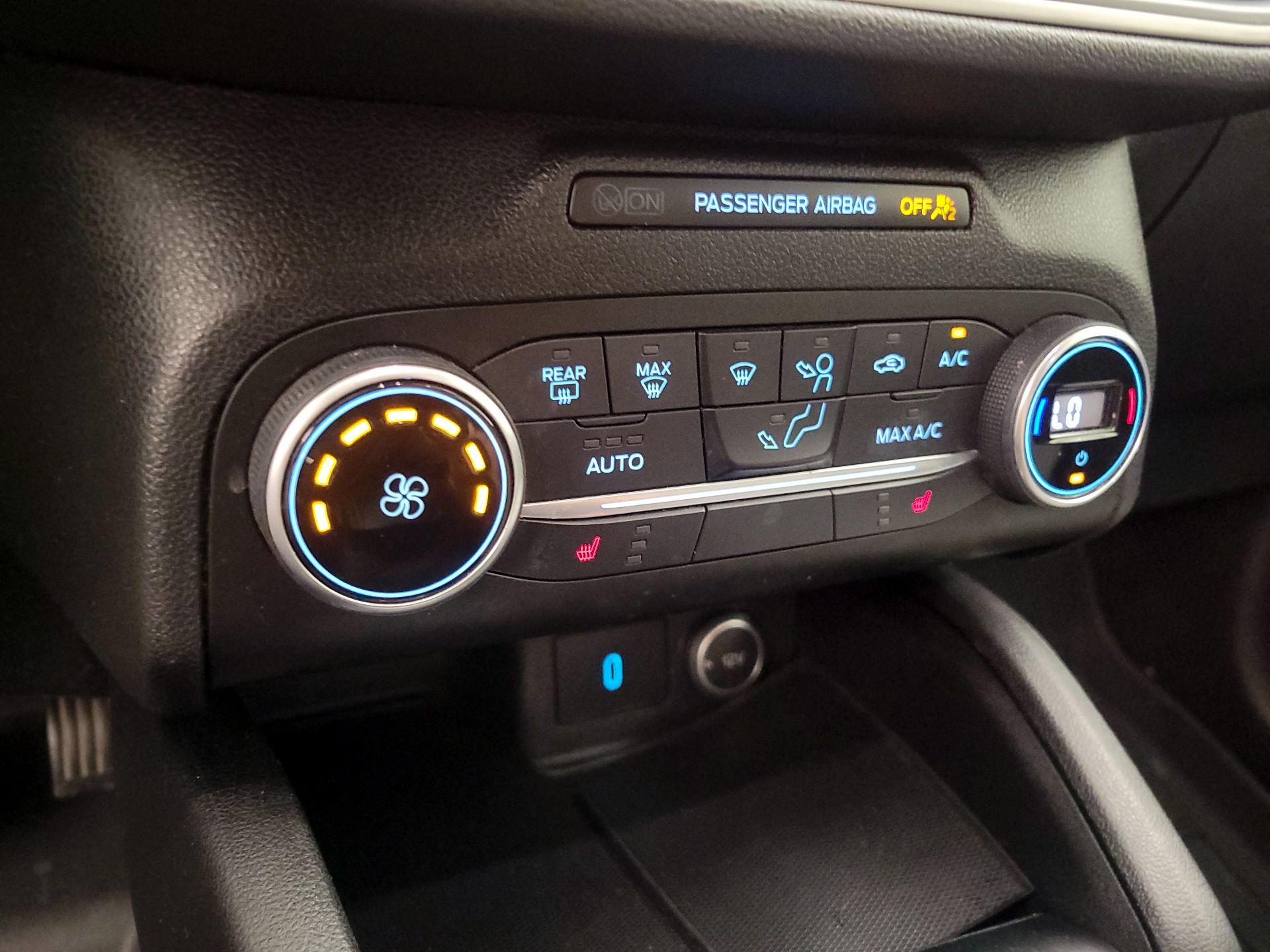 Thumbnail: 2020 Ford Escape - 16