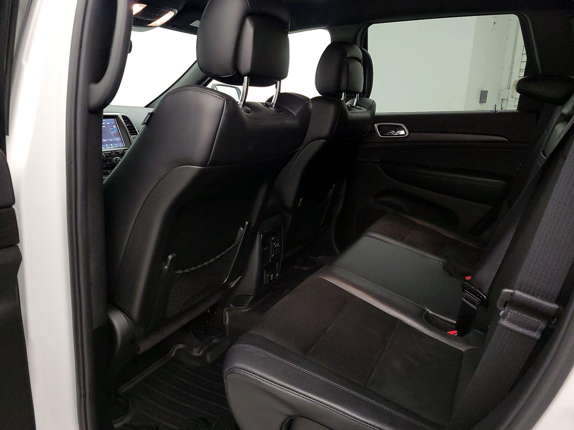 Thumbnail: 2018 Jeep Grand Cherokee - 20