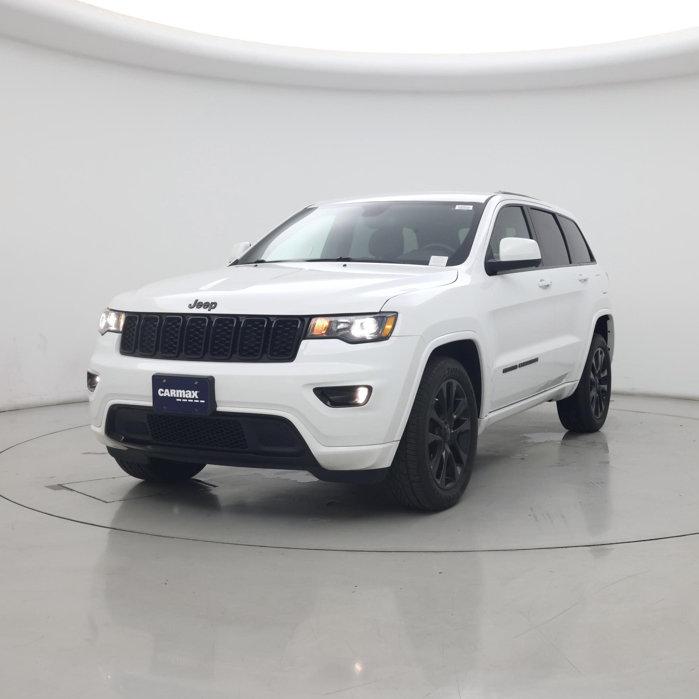 Thumbnail: 2018 Jeep Grand Cherokee - 4