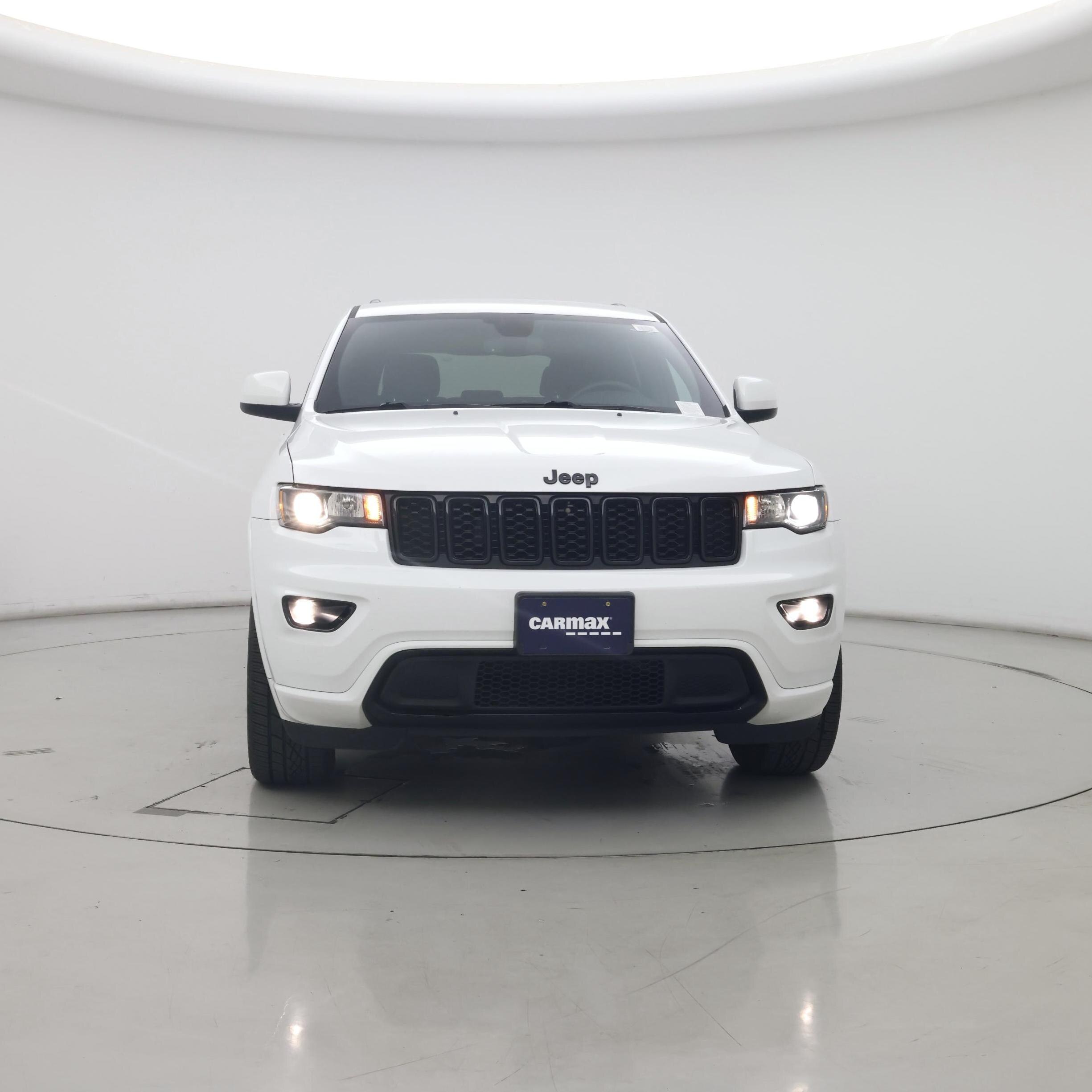 Thumbnail: 2018 Jeep Grand Cherokee - 5