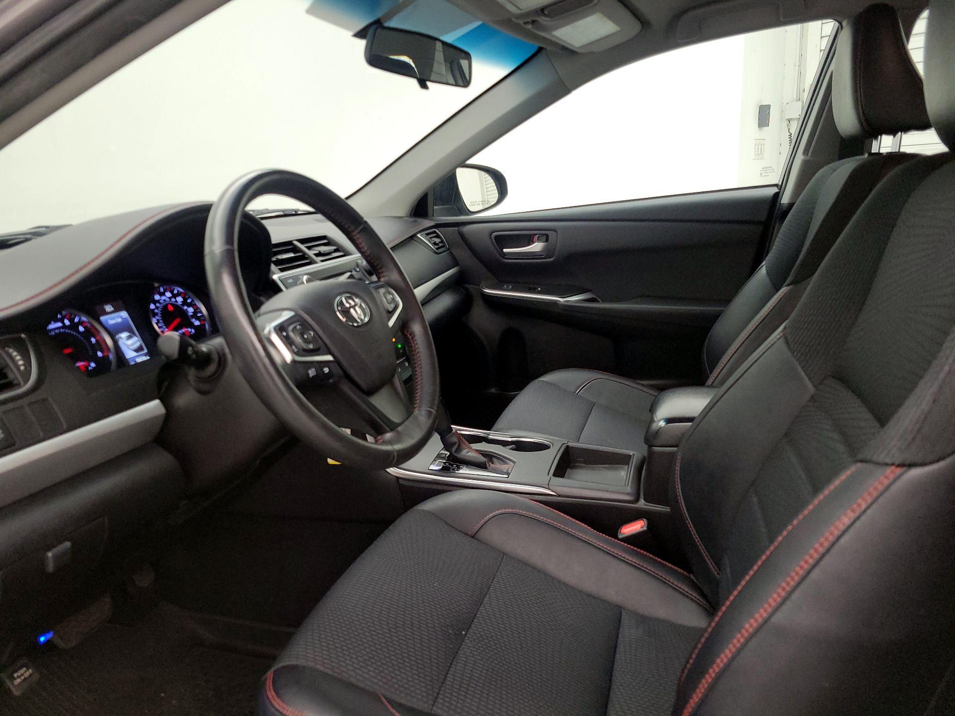 Thumbnail: 2017 Toyota Camry - 11