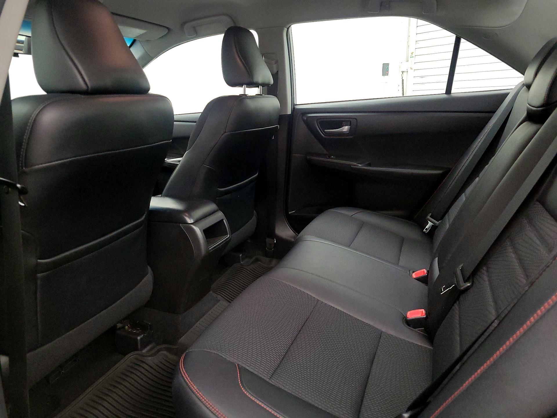 Thumbnail: 2017 Toyota Camry - 19