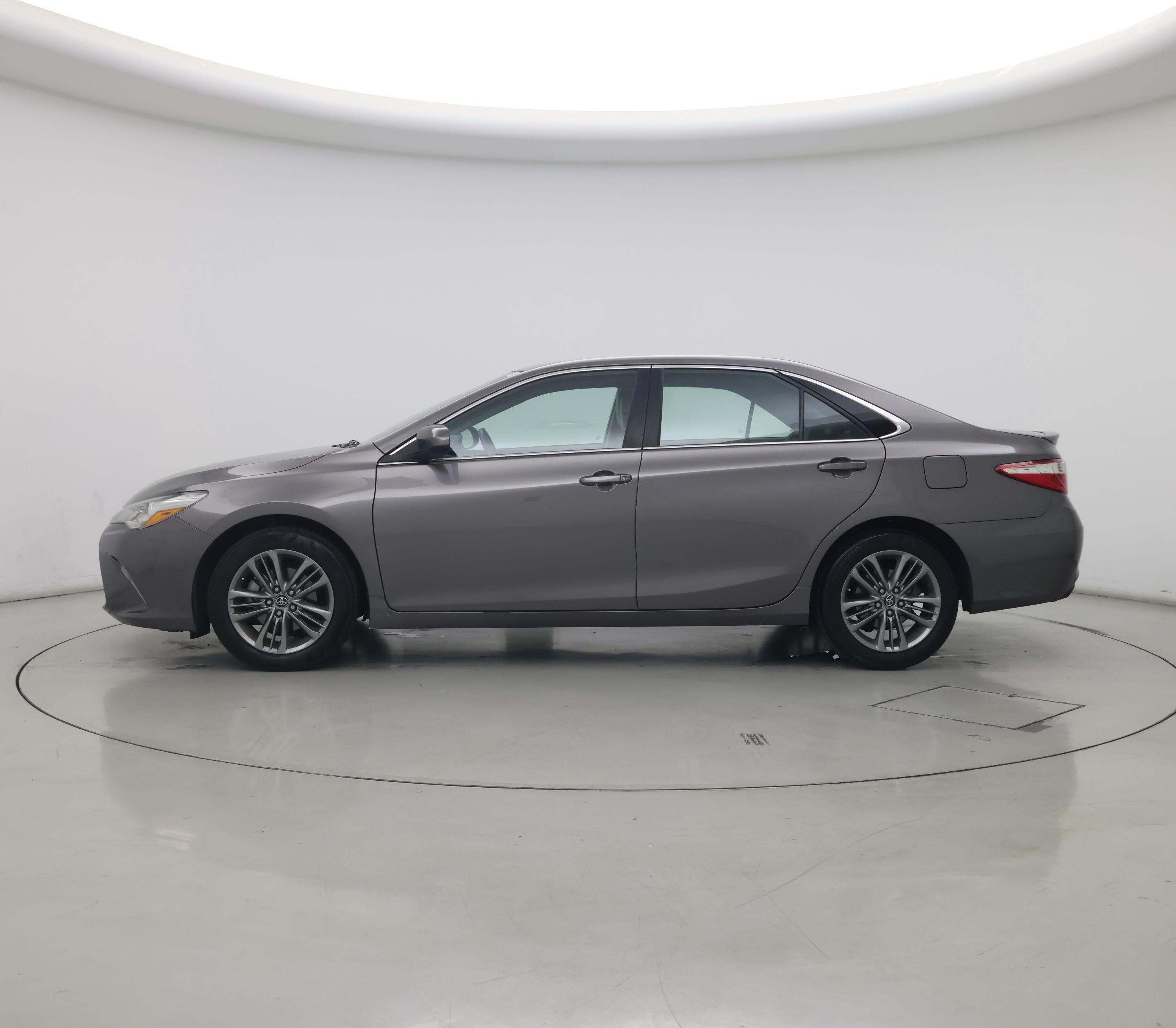 Thumbnail: 2017 Toyota Camry - 3