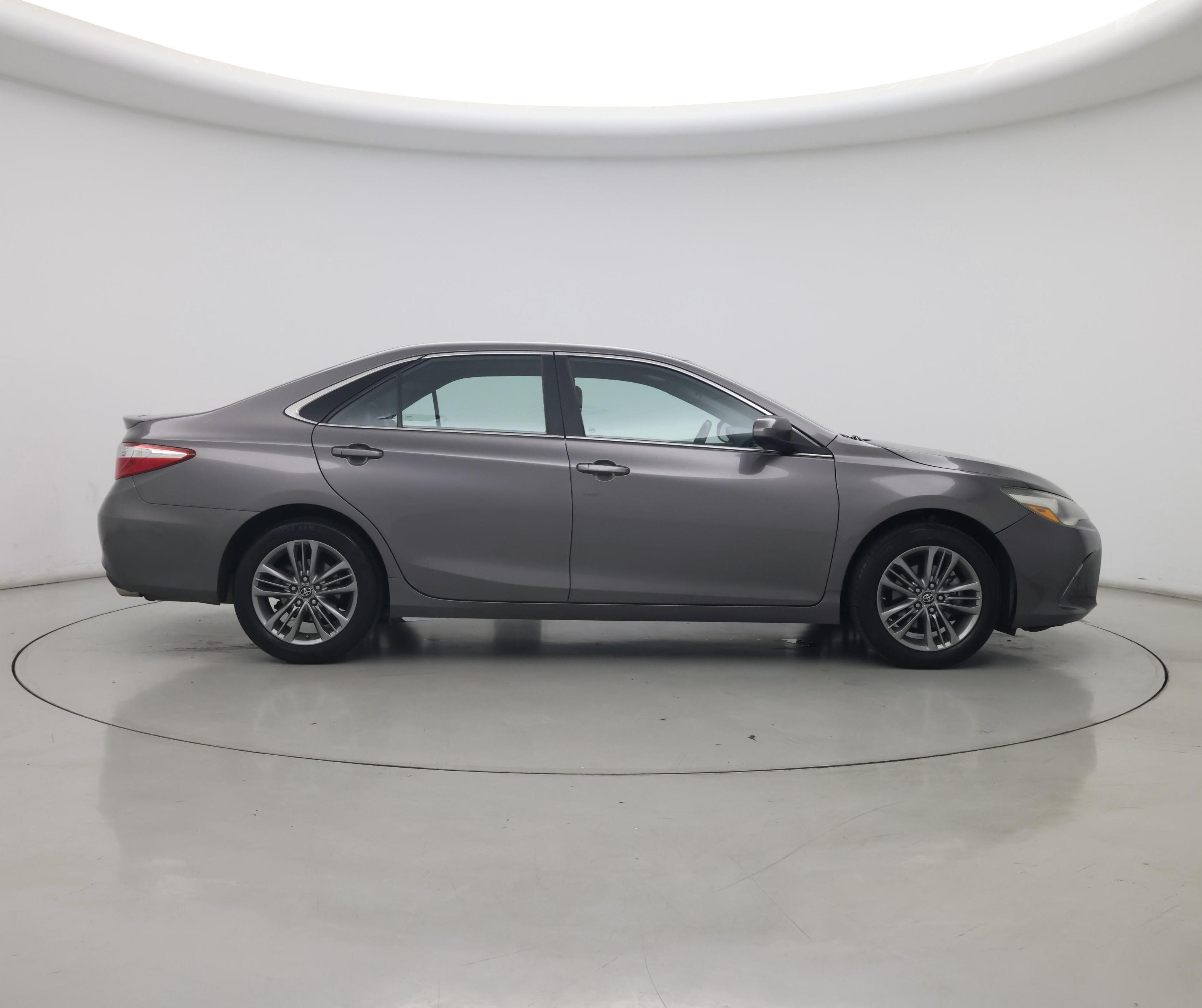 Thumbnail: 2017 Toyota Camry - 7
