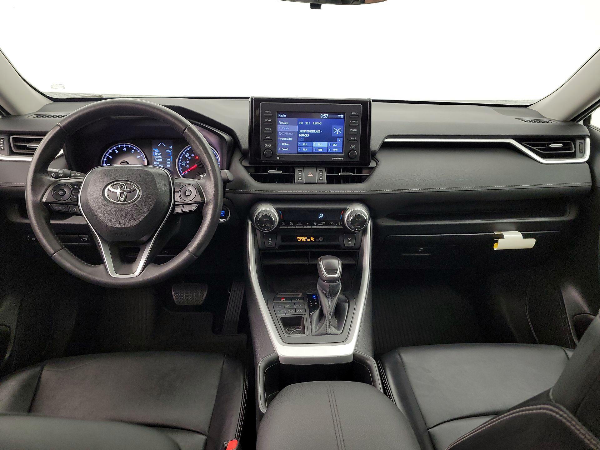 Thumbnail: 2022 Toyota RAV4 - 9