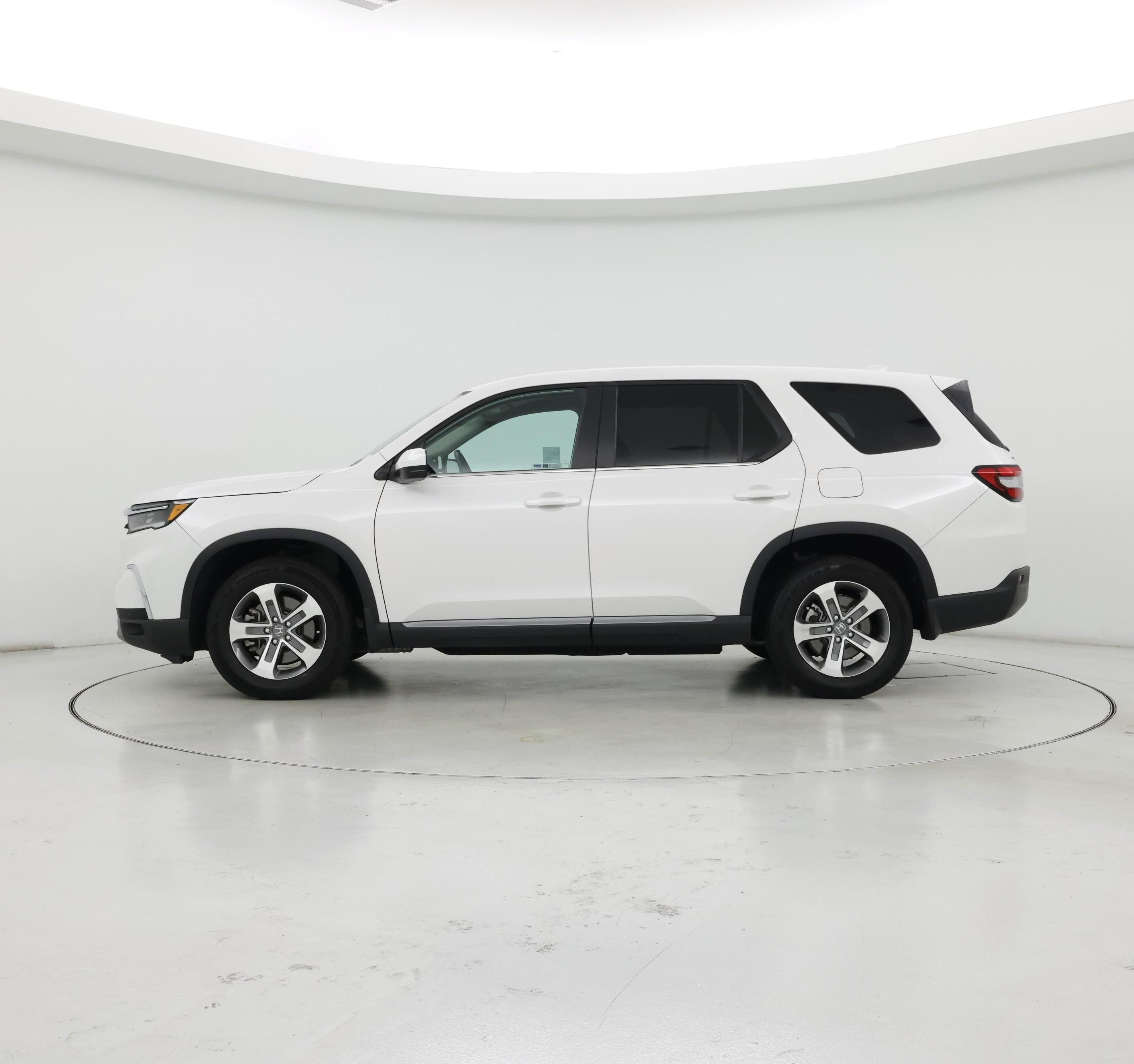 Thumbnail: 2024 Honda Pilot - 3