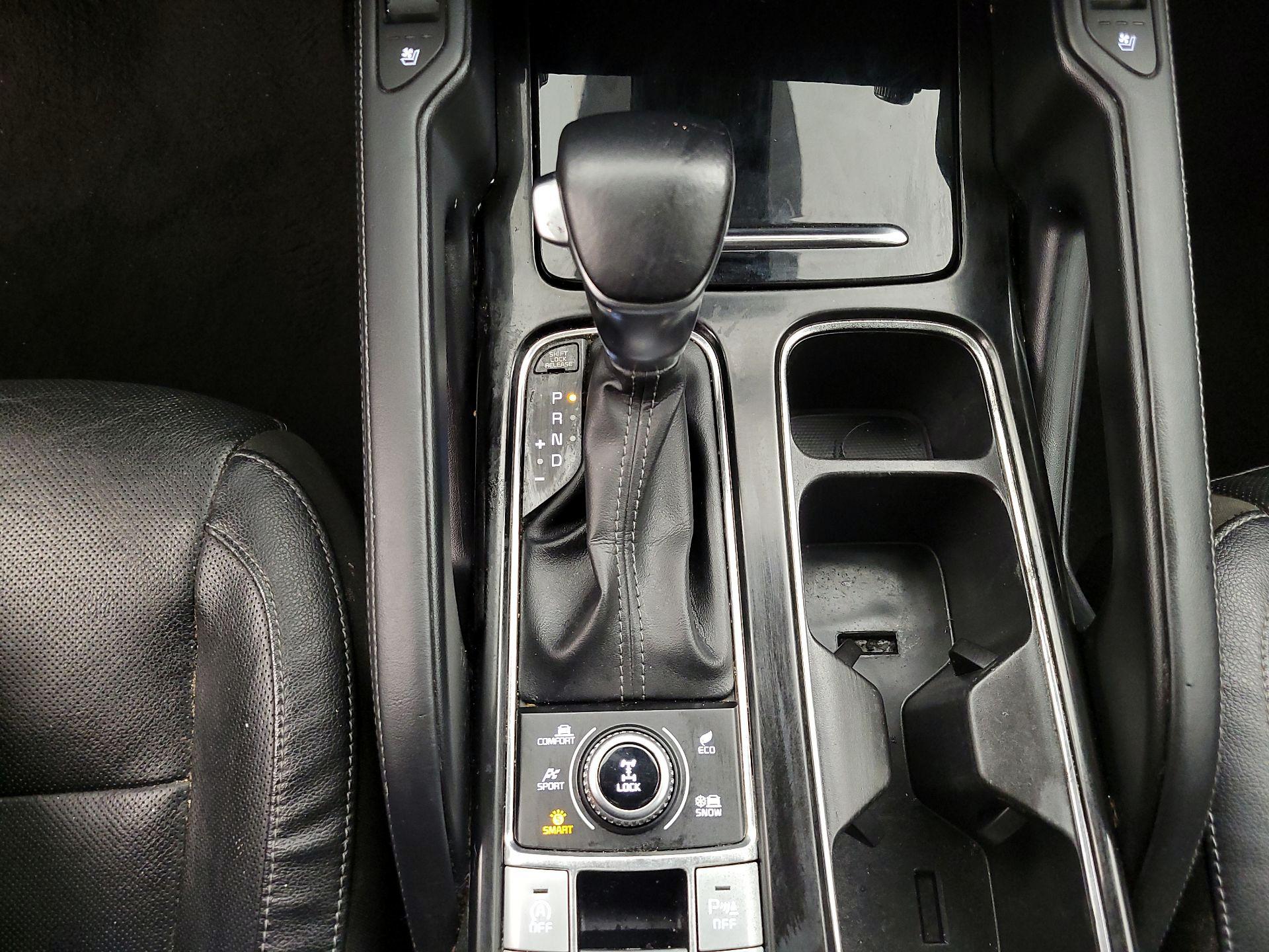 Thumbnail: 2022 Kia Telluride - 17