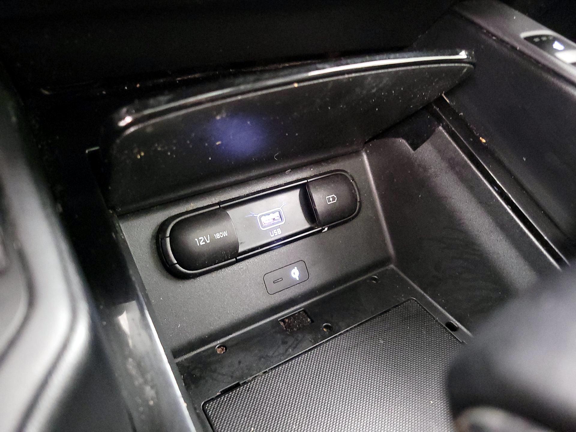 Thumbnail: 2022 Kia Telluride - 18