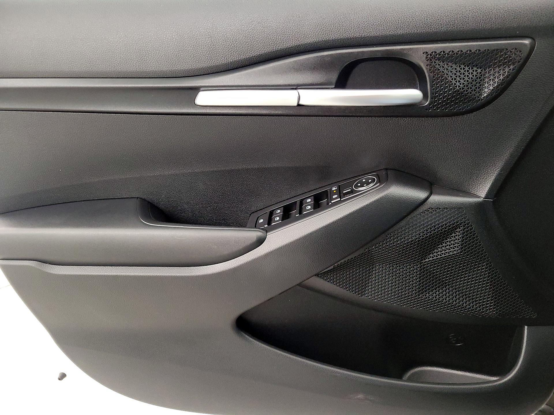 Thumbnail: 2025 Kia Seltos - 12