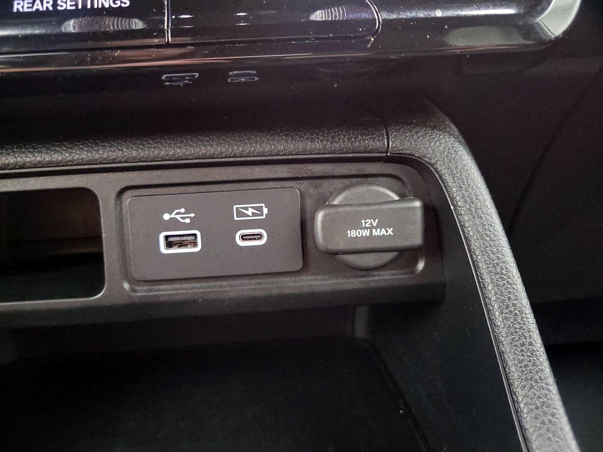 Thumbnail: 2023 Honda Pilot - 18