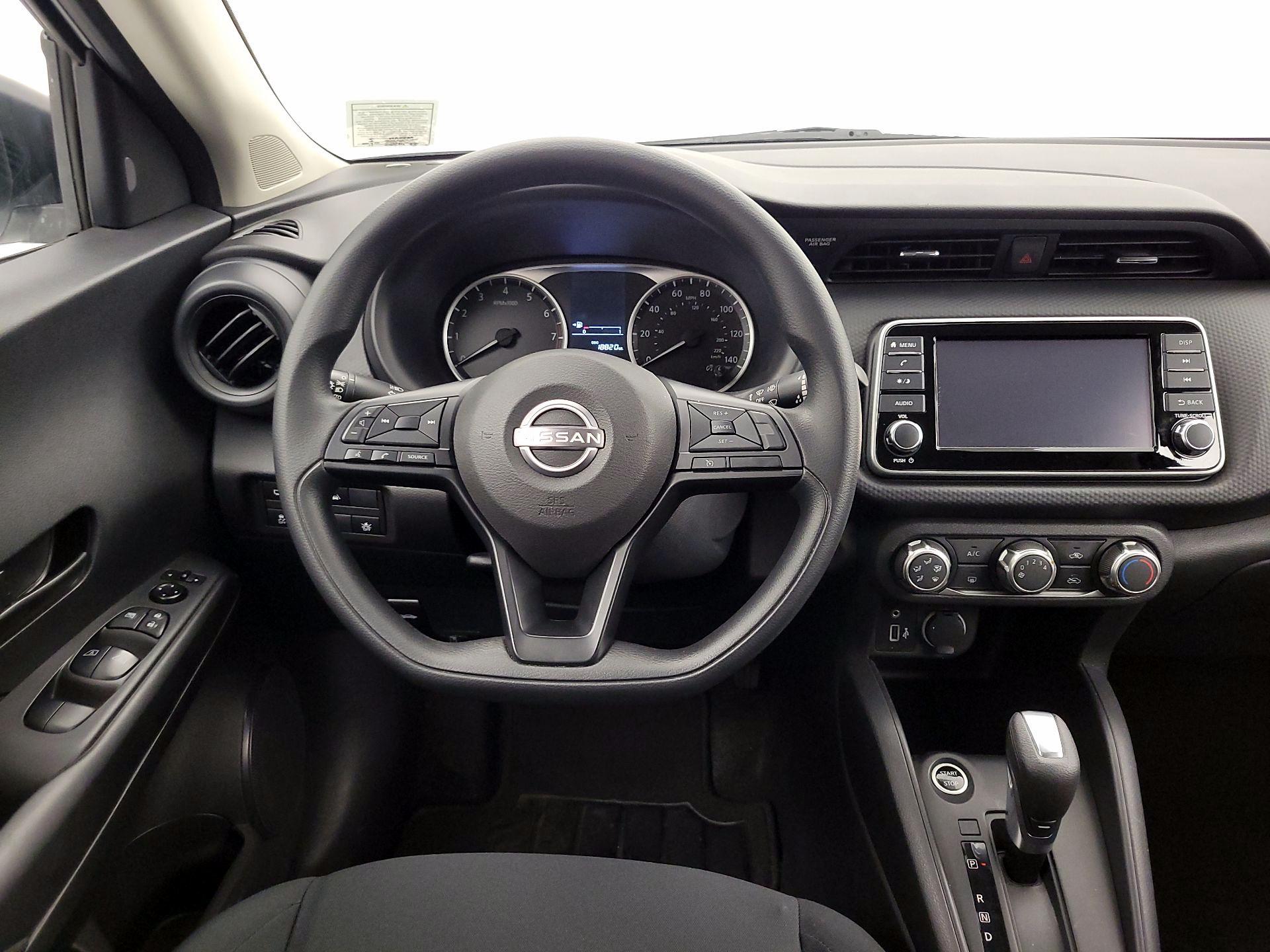 Thumbnail: 2023 Nissan Kicks - 10