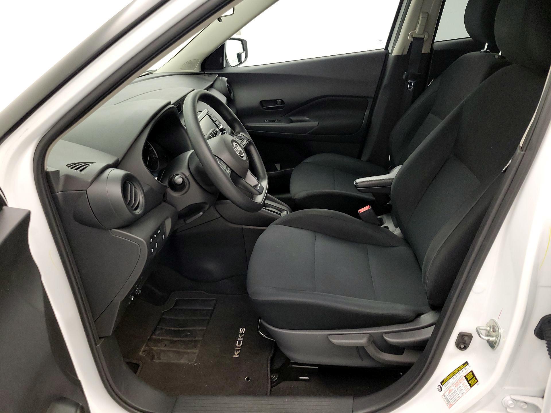 Thumbnail: 2023 Nissan Kicks - 11