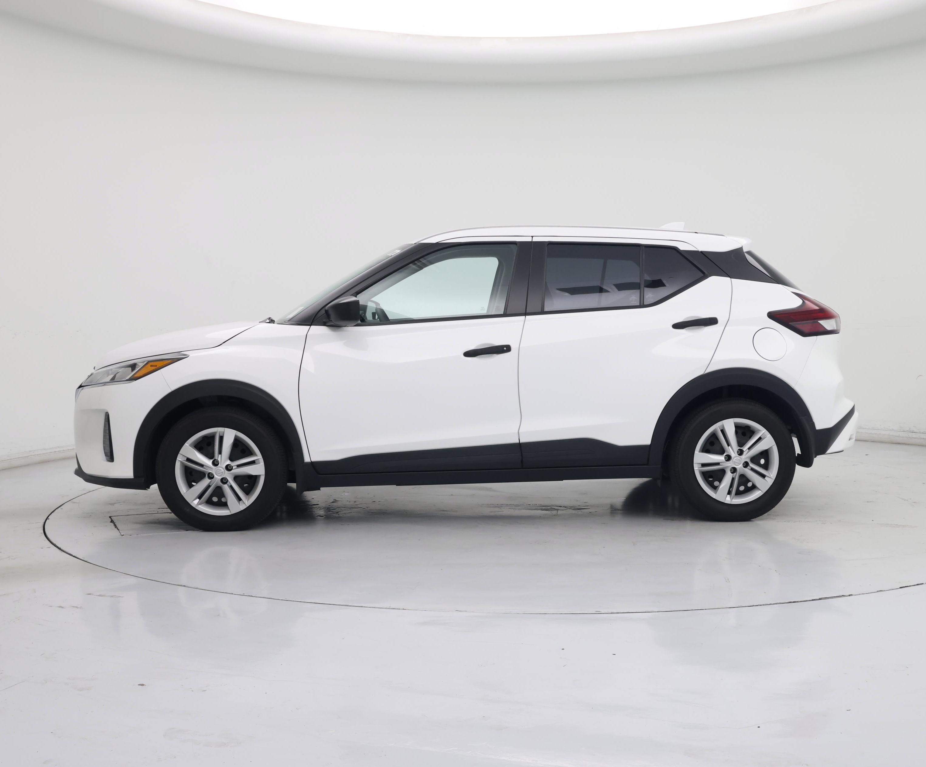 Thumbnail: 2023 Nissan Kicks - 3