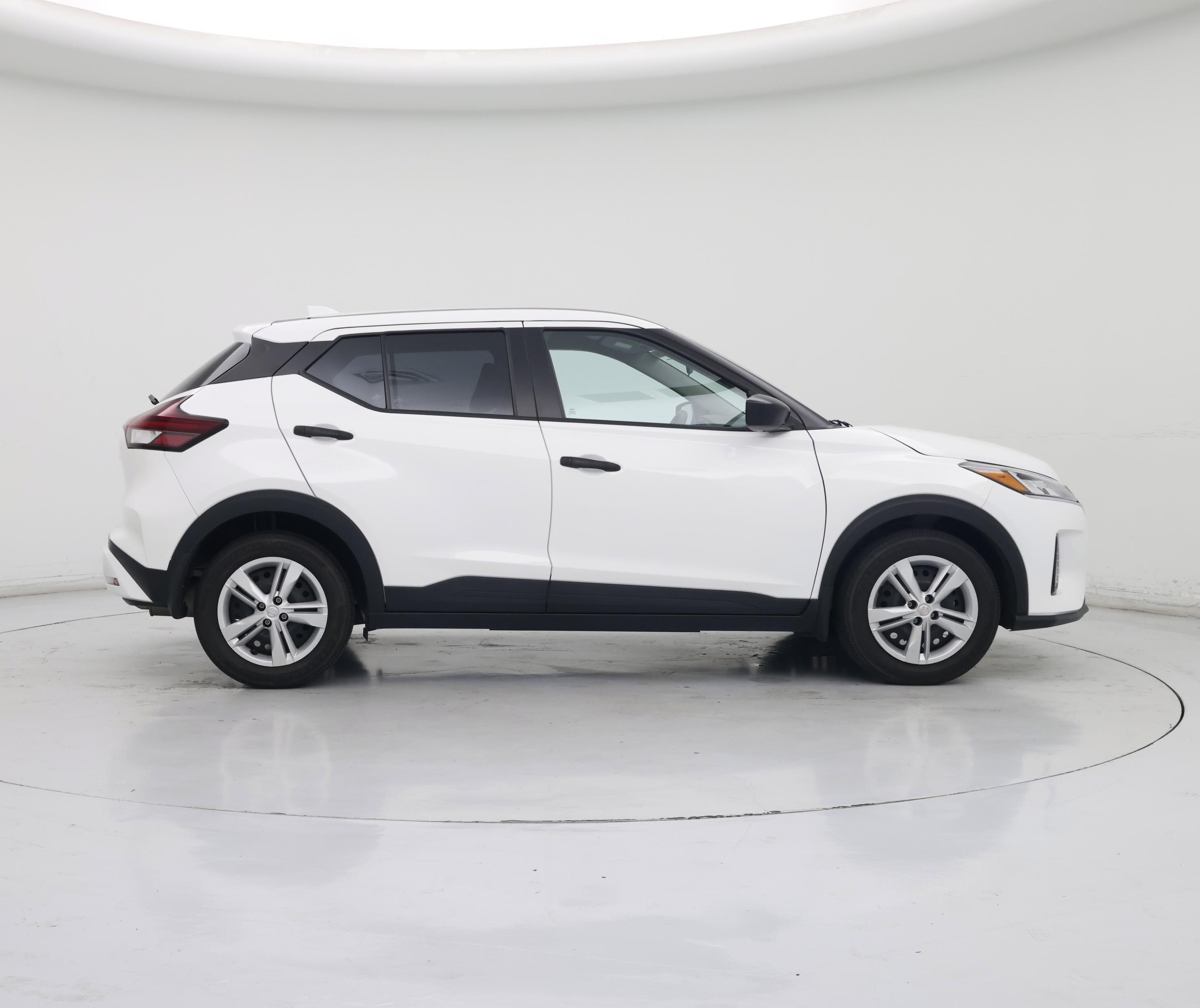 Thumbnail: 2023 Nissan Kicks - 7