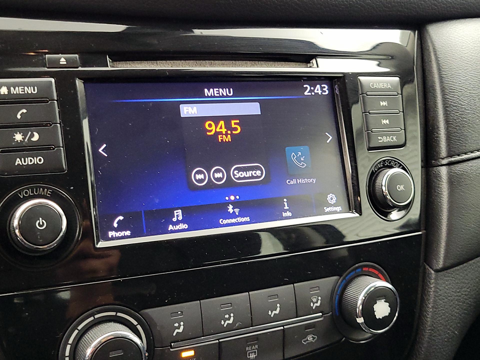 Thumbnail: 2019 Nissan Rogue - 15