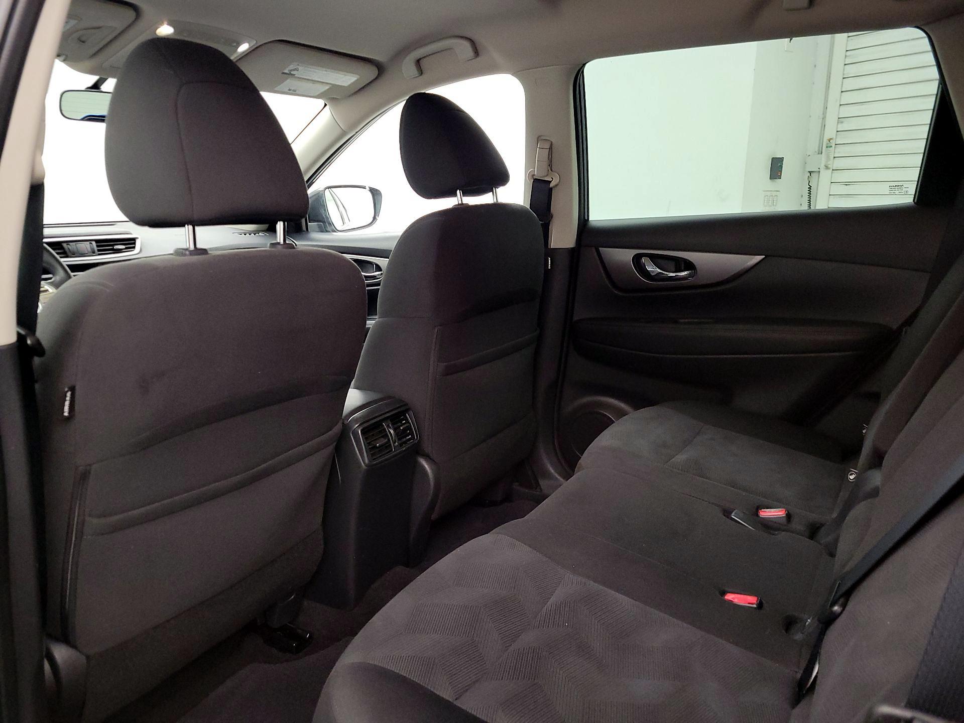 Thumbnail: 2016 Nissan Rogue - 19