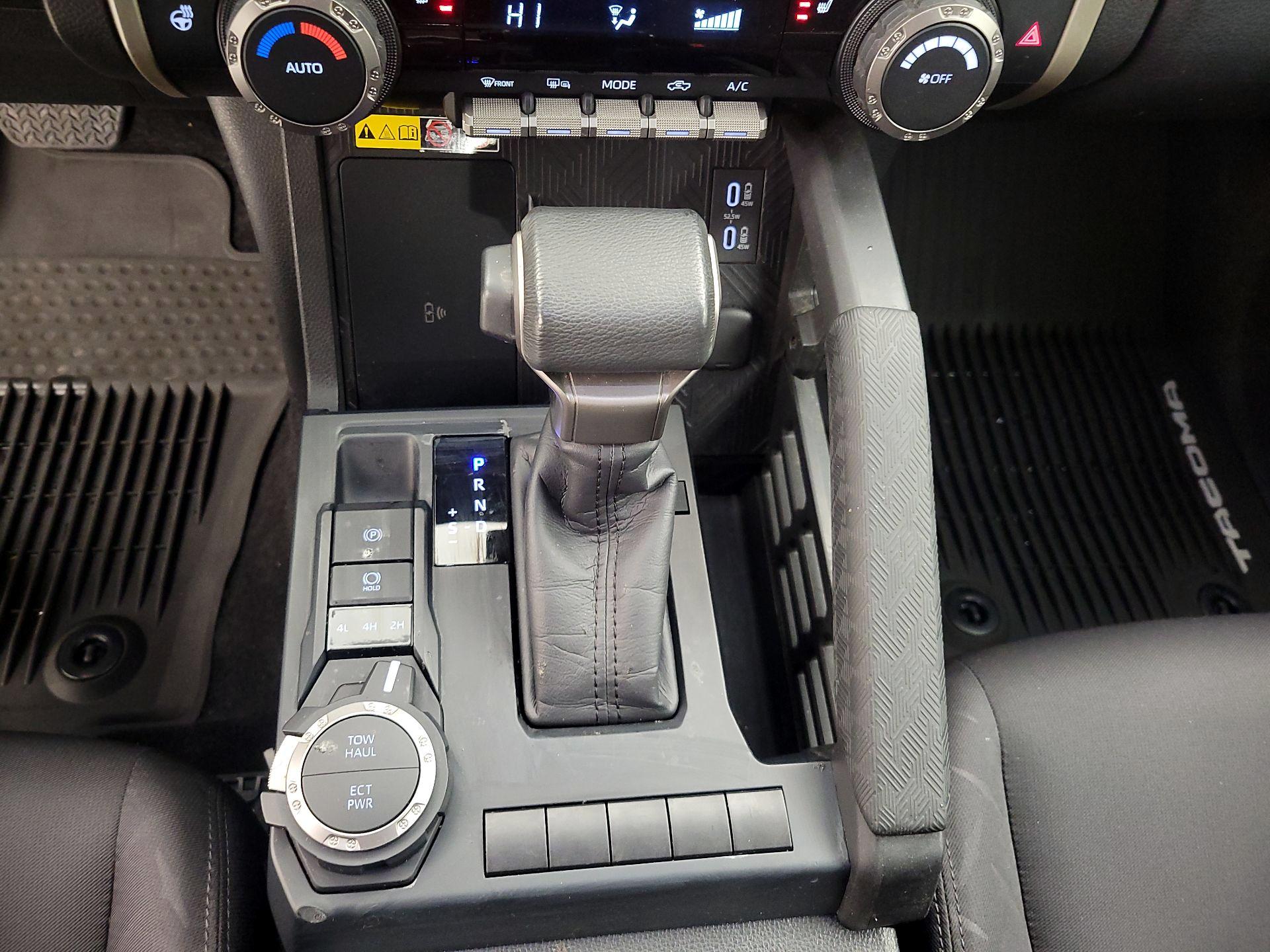 Thumbnail: 2024 Toyota Tacoma - 17