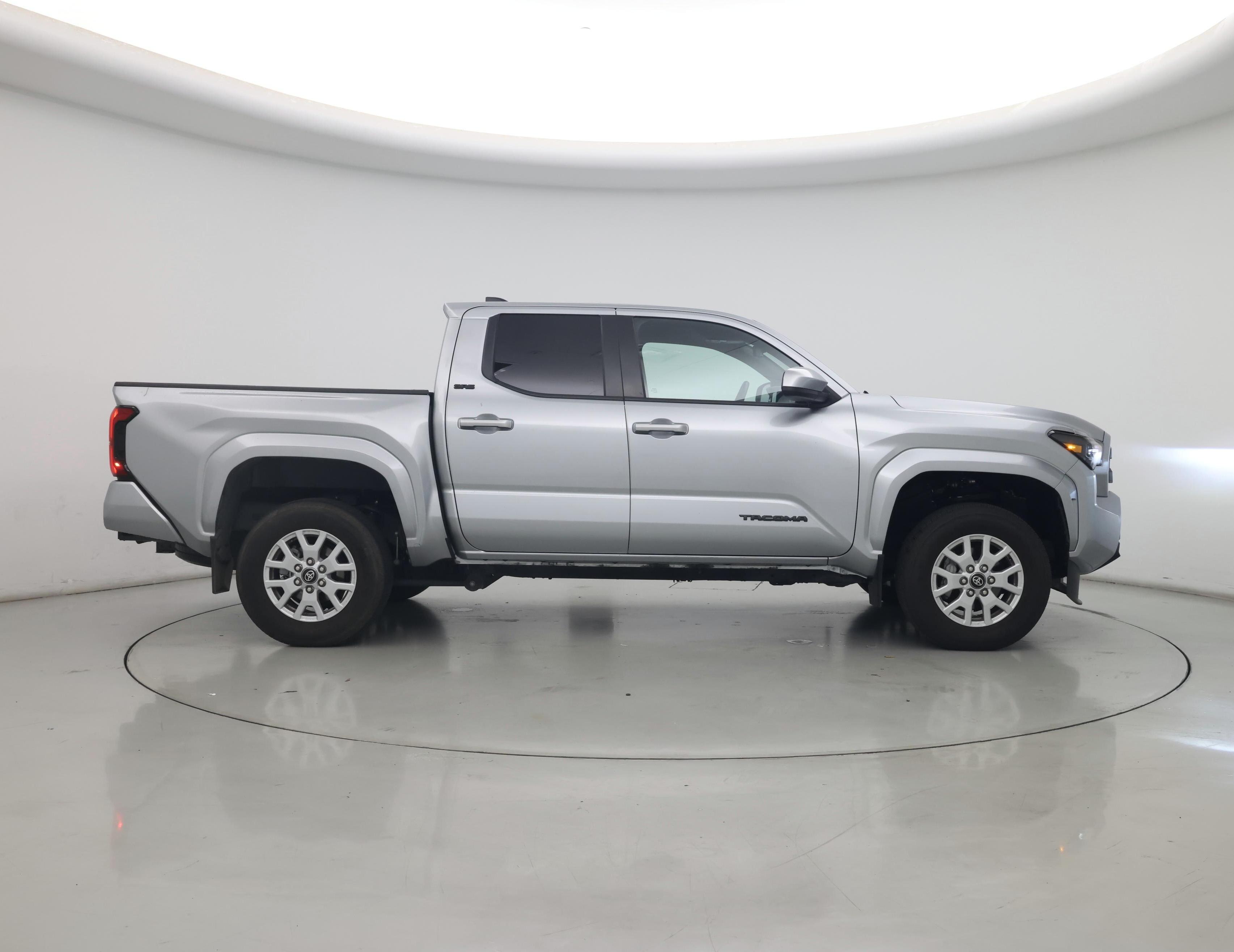 Thumbnail: 2024 Toyota Tacoma - 7