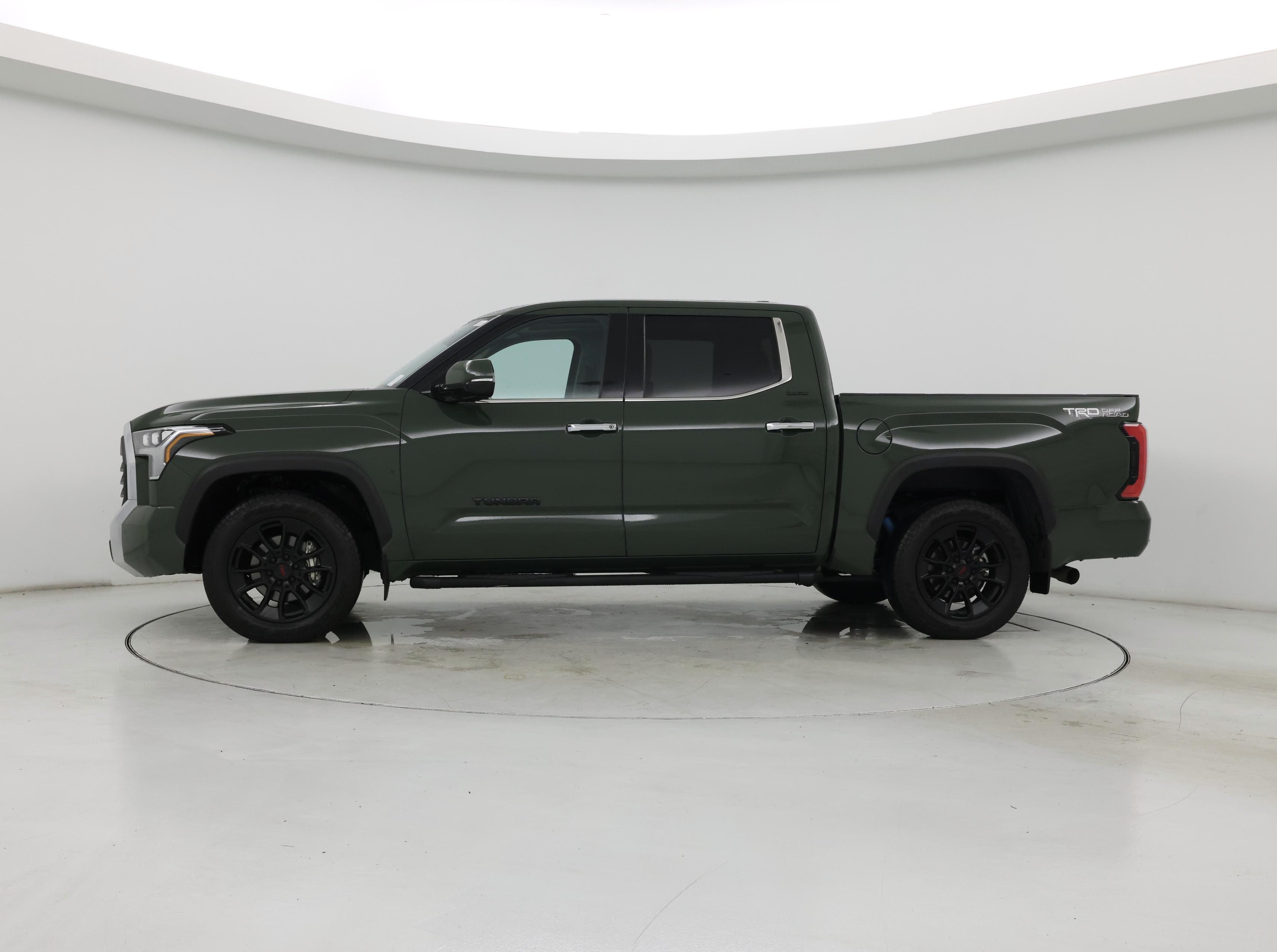 Thumbnail: 2022 Toyota Tundra - 3