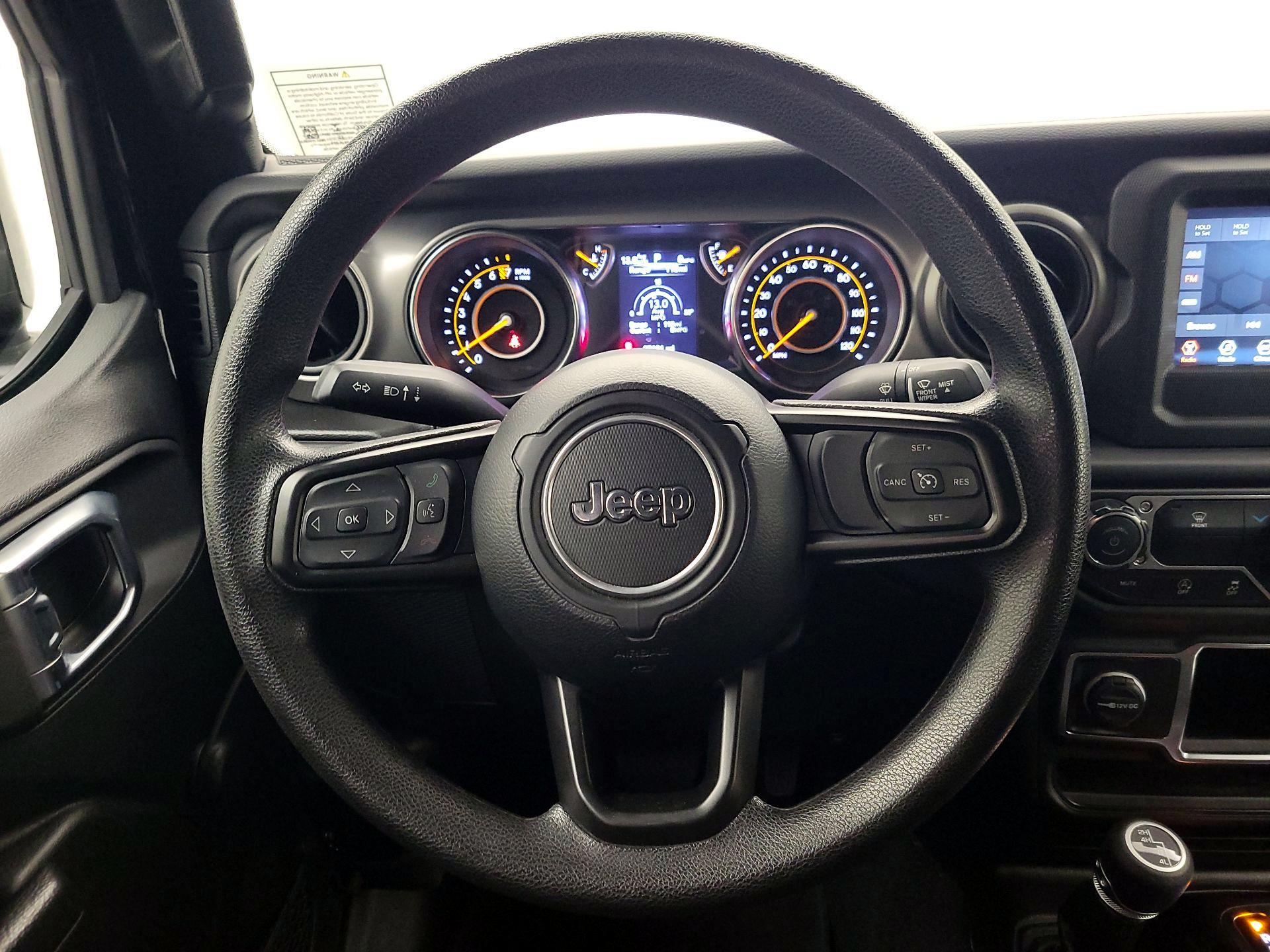 Thumbnail: 2022 Jeep Wrangler - 10