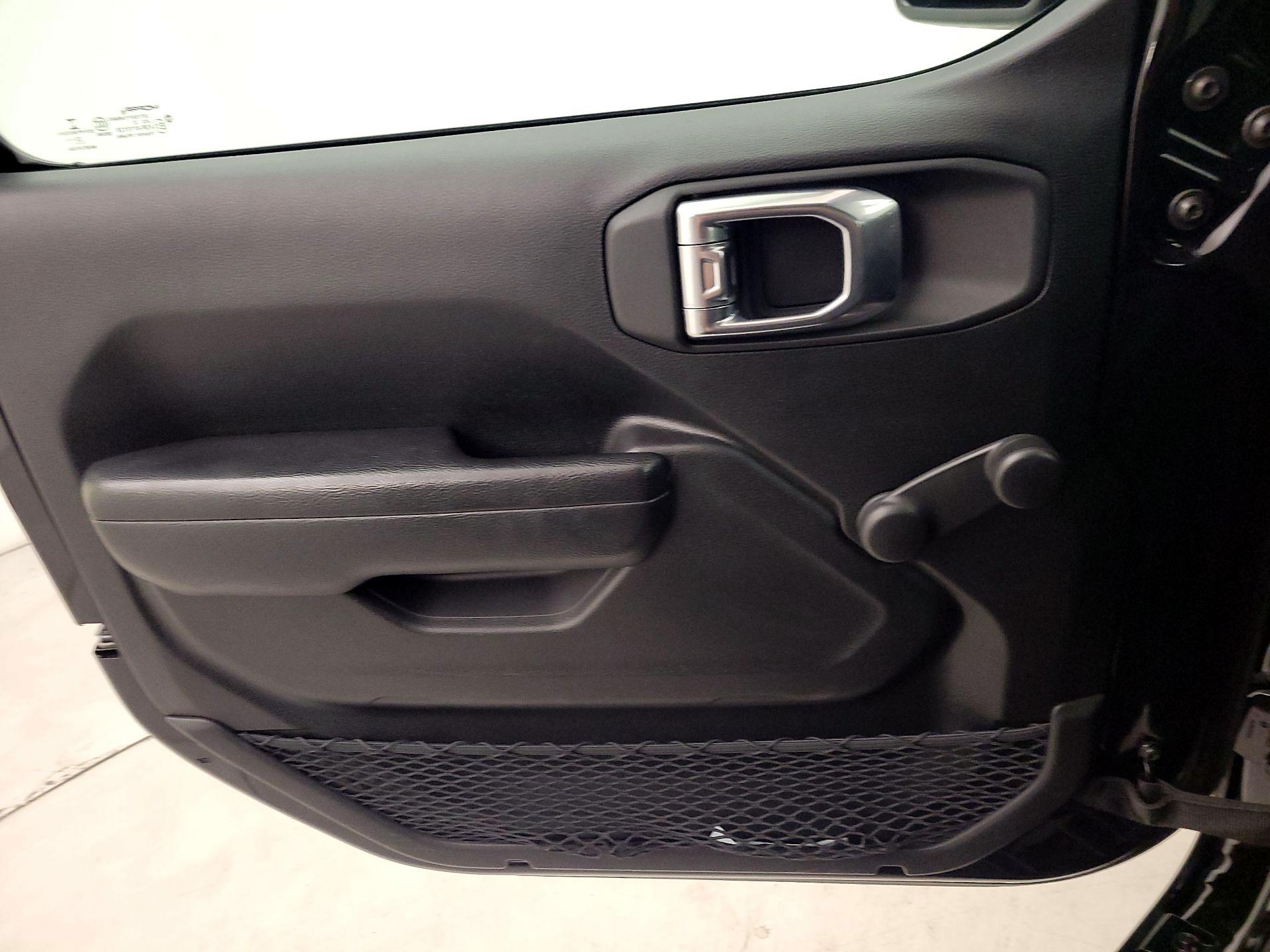 Thumbnail: 2022 Jeep Wrangler - 12