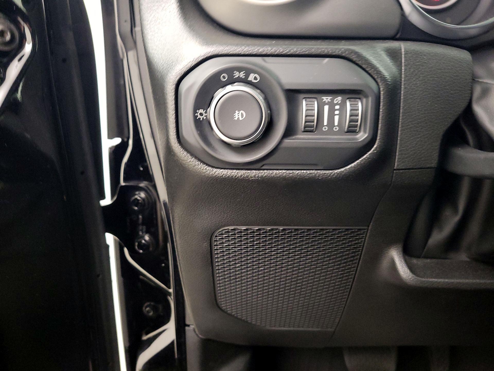 Thumbnail: 2022 Jeep Wrangler - 13