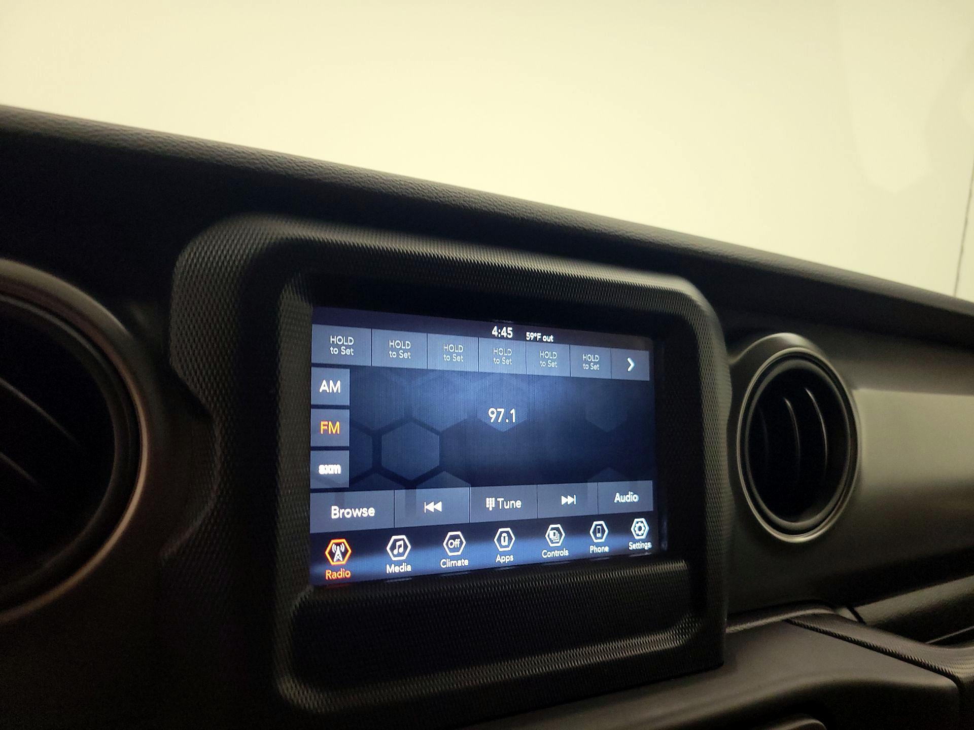 Thumbnail: 2022 Jeep Wrangler - 15