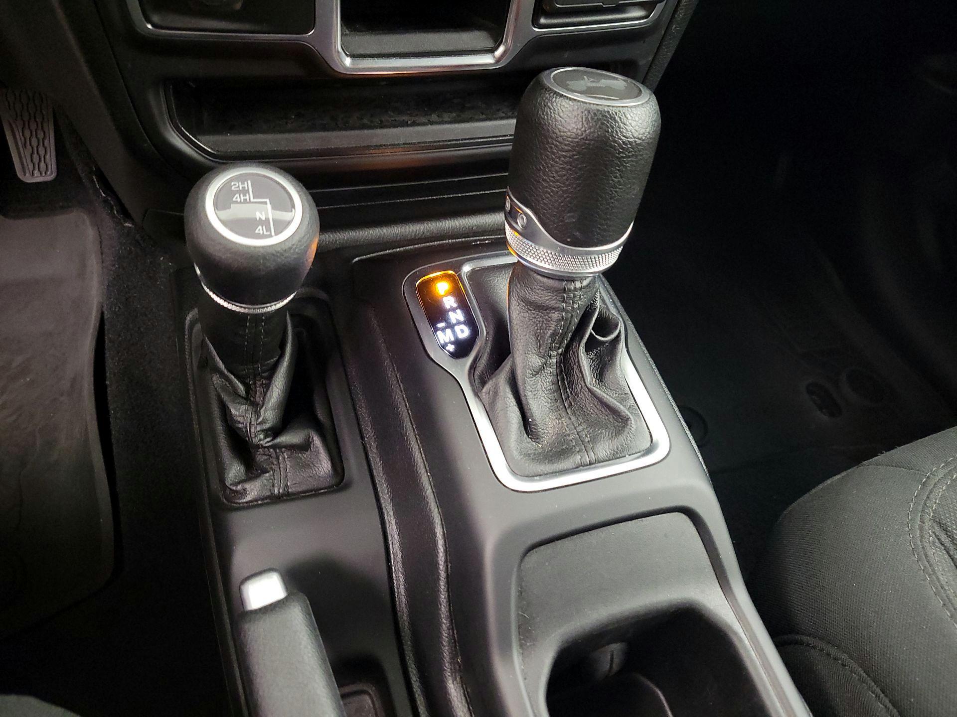 Thumbnail: 2022 Jeep Wrangler - 17