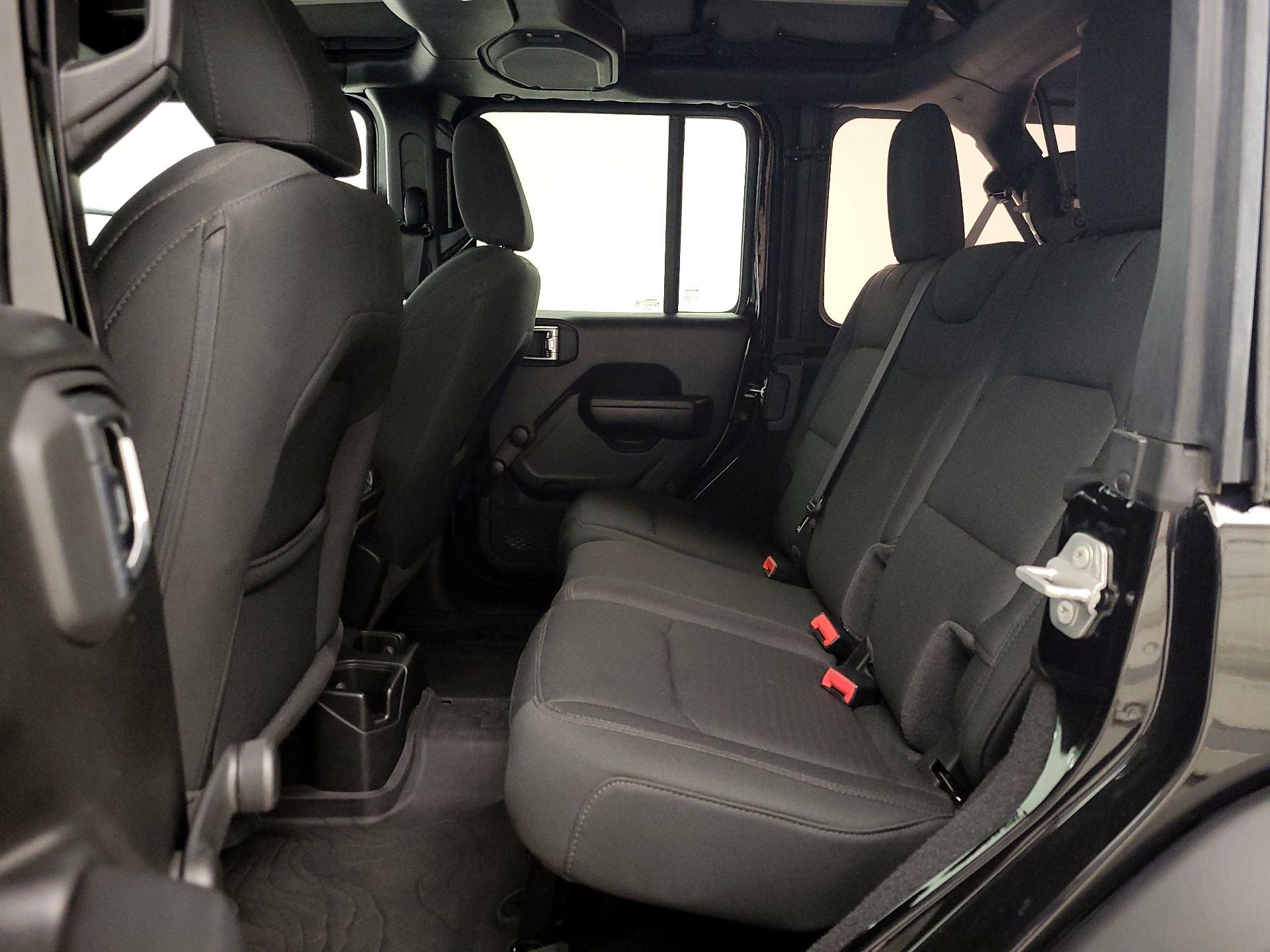 Thumbnail: 2022 Jeep Wrangler - 19