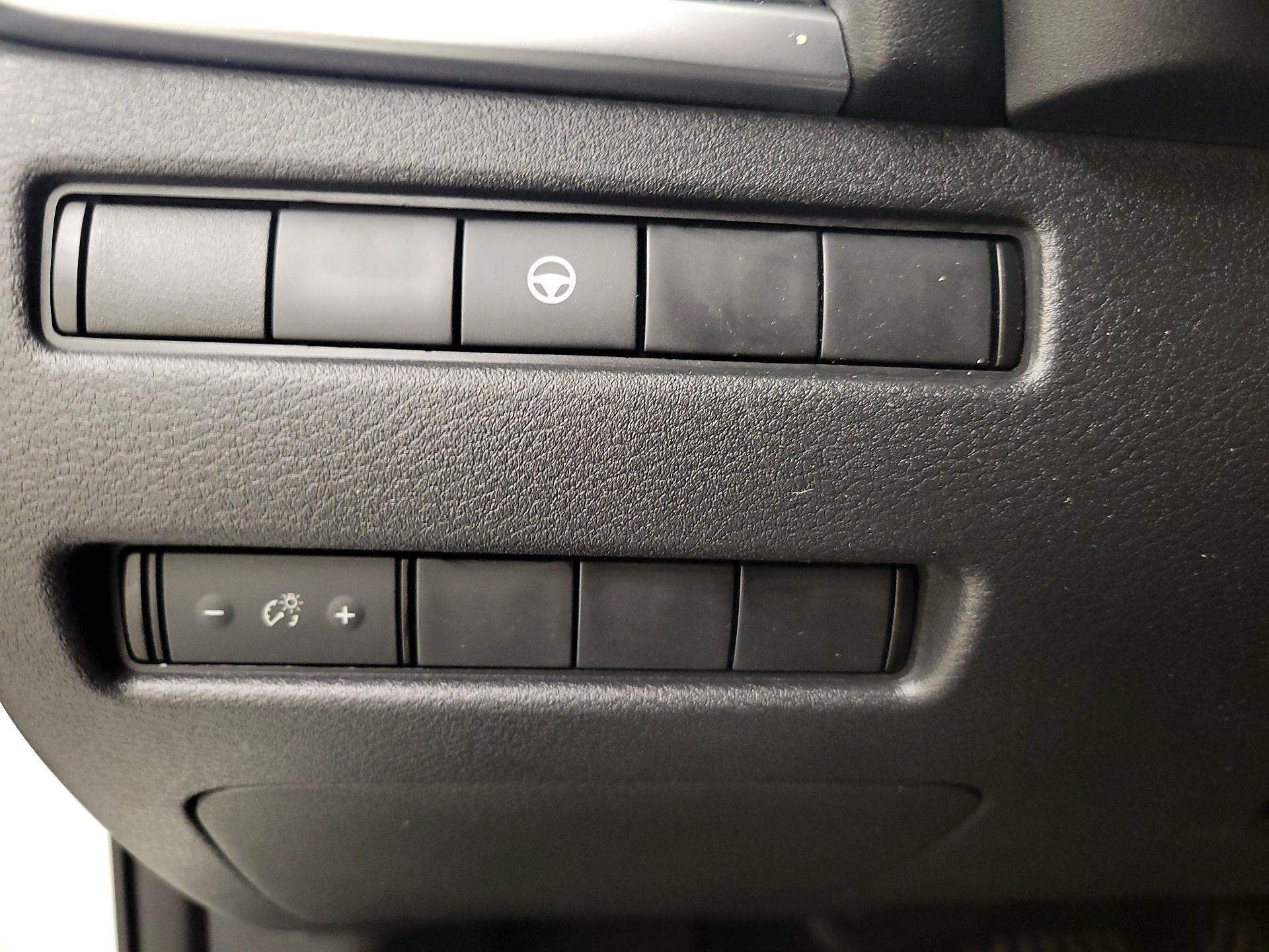 Thumbnail: 2021 Nissan Rogue - 13