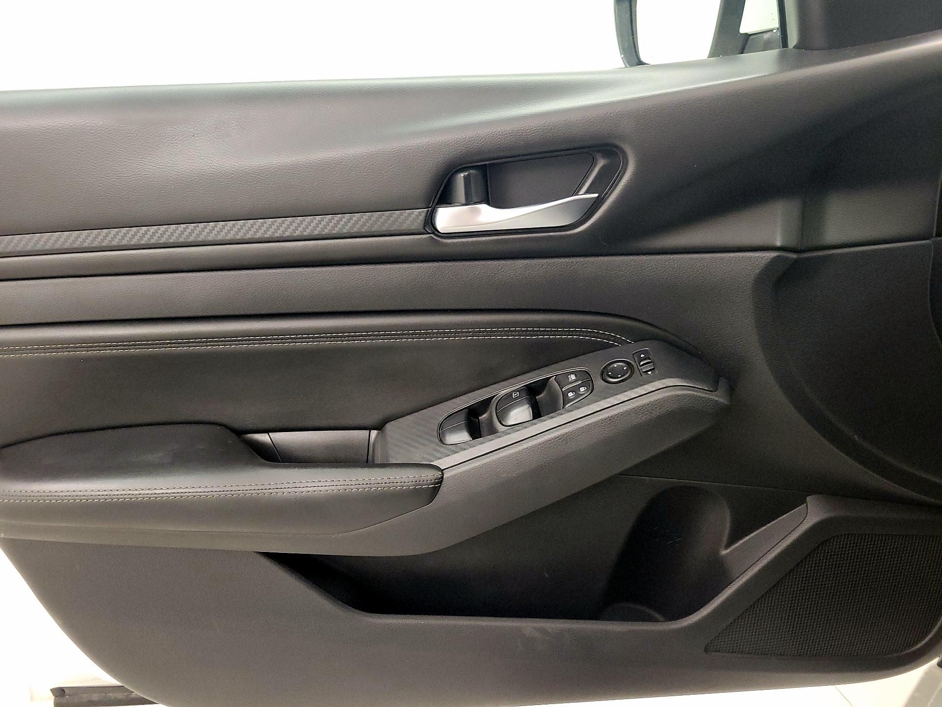 Thumbnail: 2020 Nissan Altima - 12