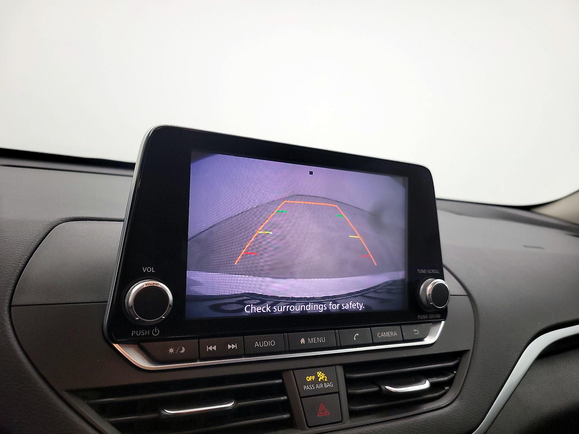 Thumbnail: 2020 Nissan Altima - 14