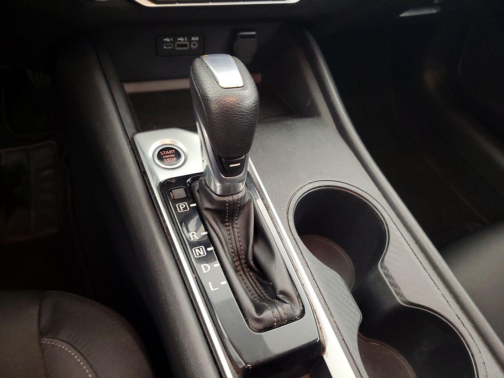 Thumbnail: 2020 Nissan Altima - 17