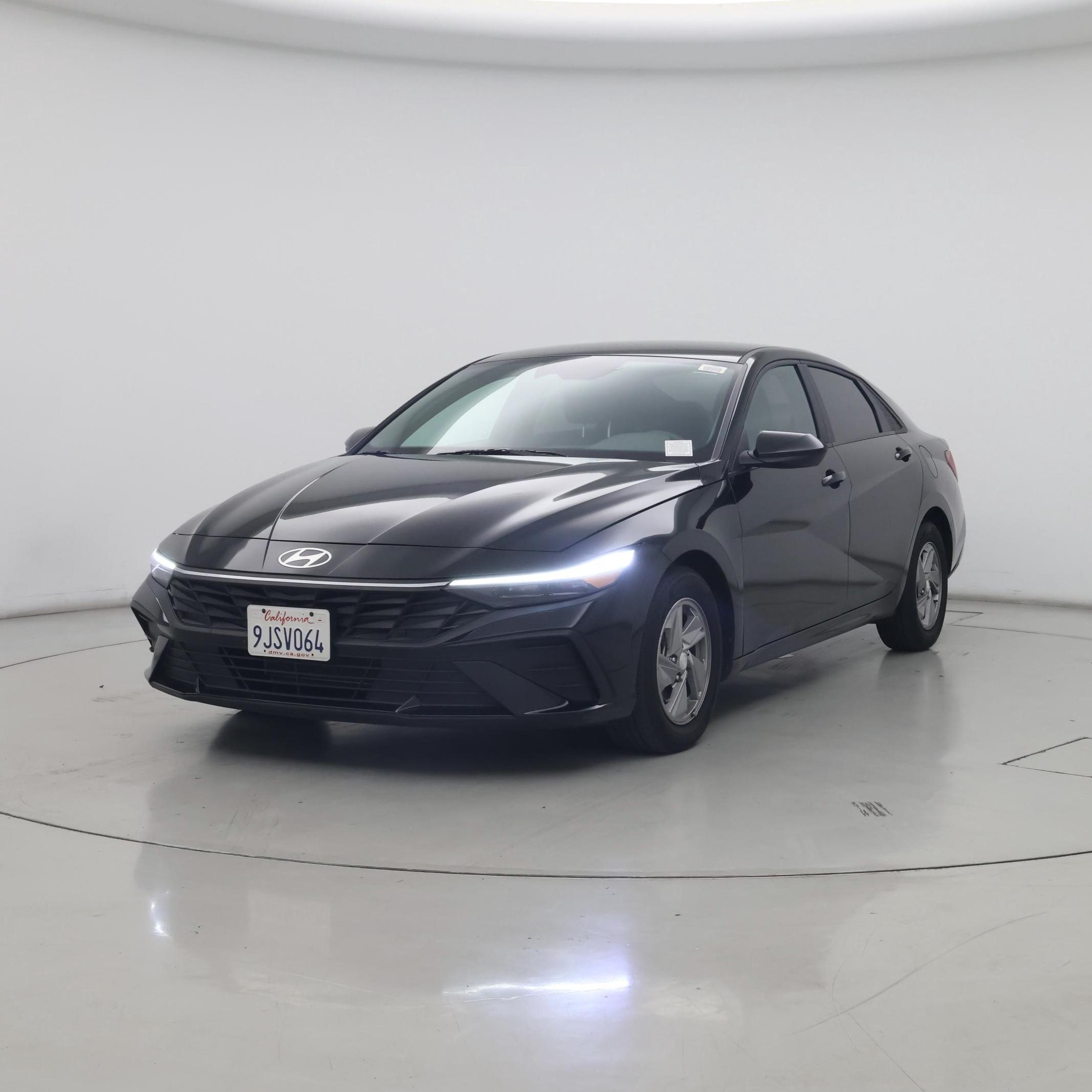 Thumbnail: 2024 Hyundai Elantra - 4