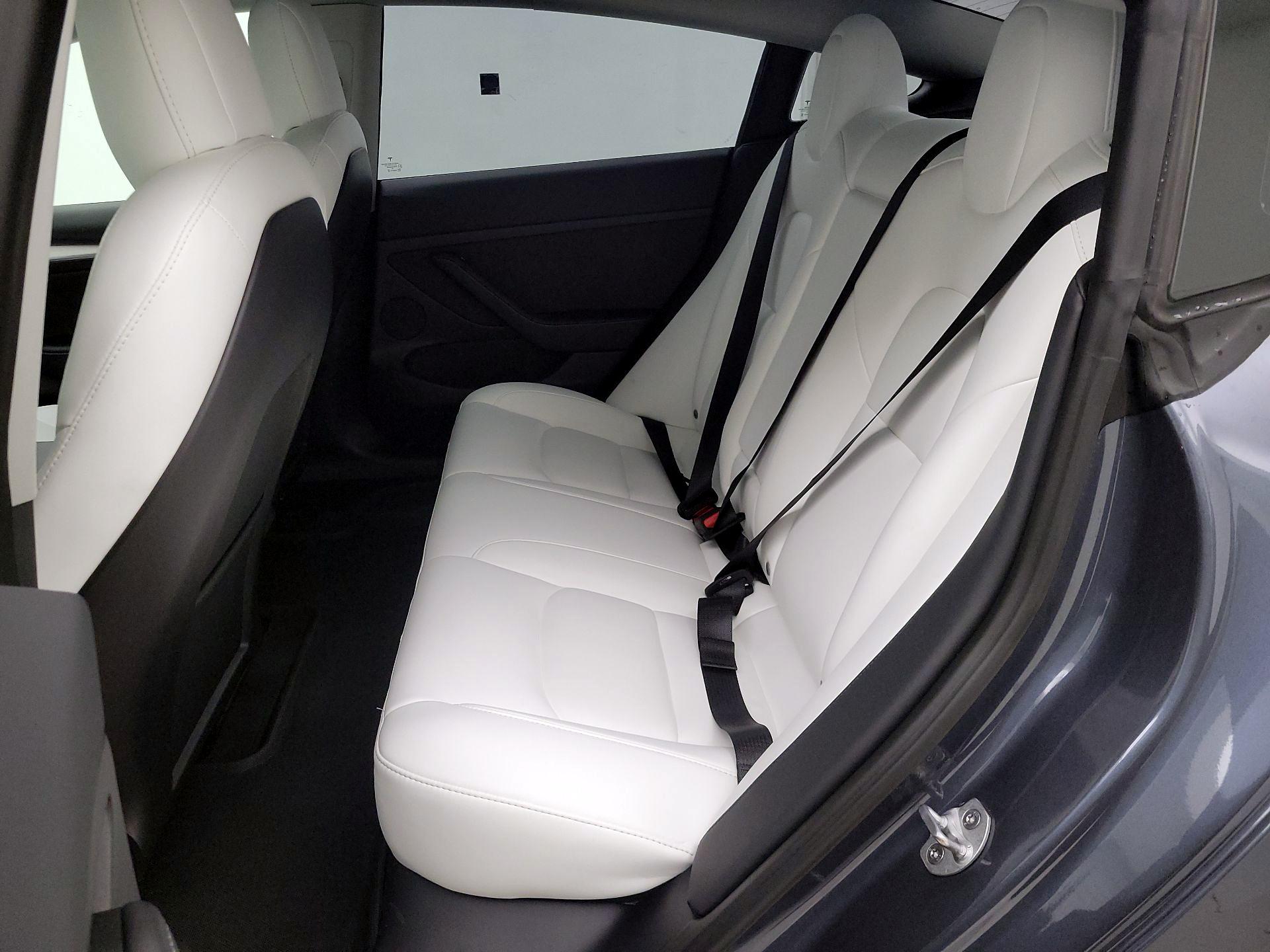 Thumbnail: 2022 Tesla Model 3 - 18