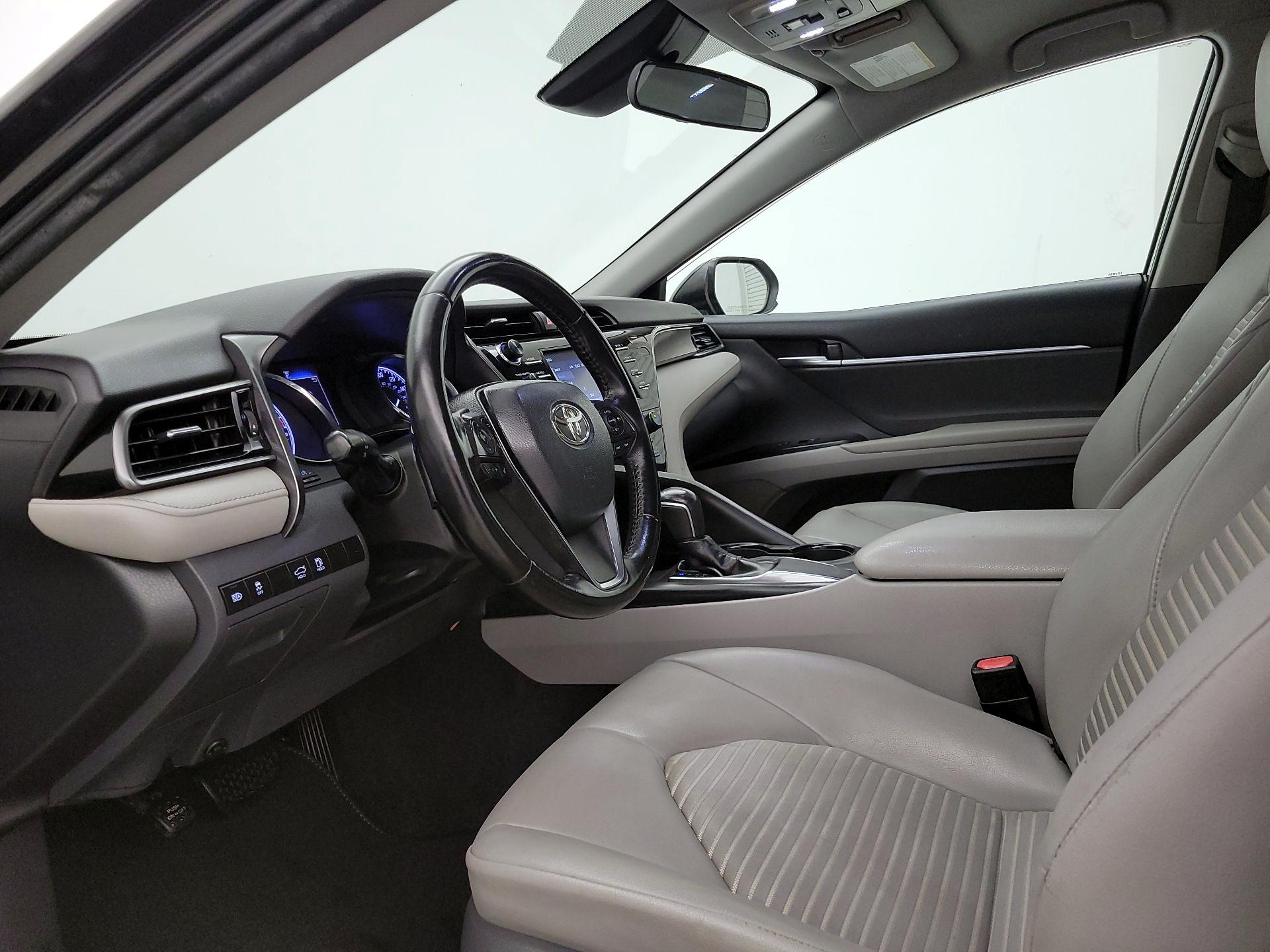 Thumbnail: 2019 Toyota Camry - 11