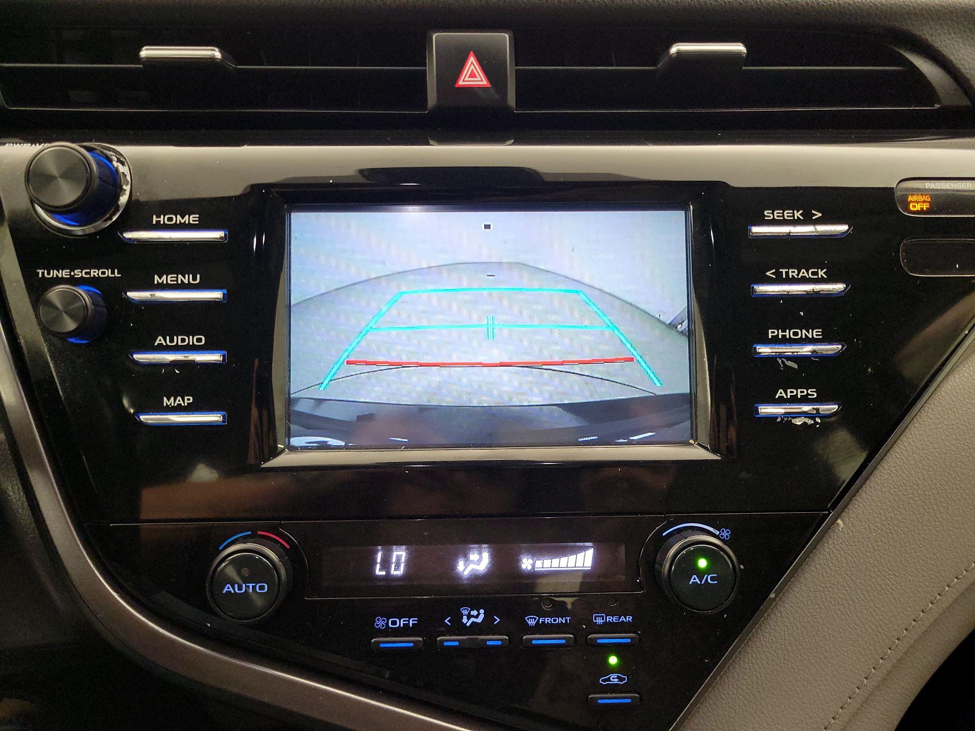 Thumbnail: 2019 Toyota Camry - 14